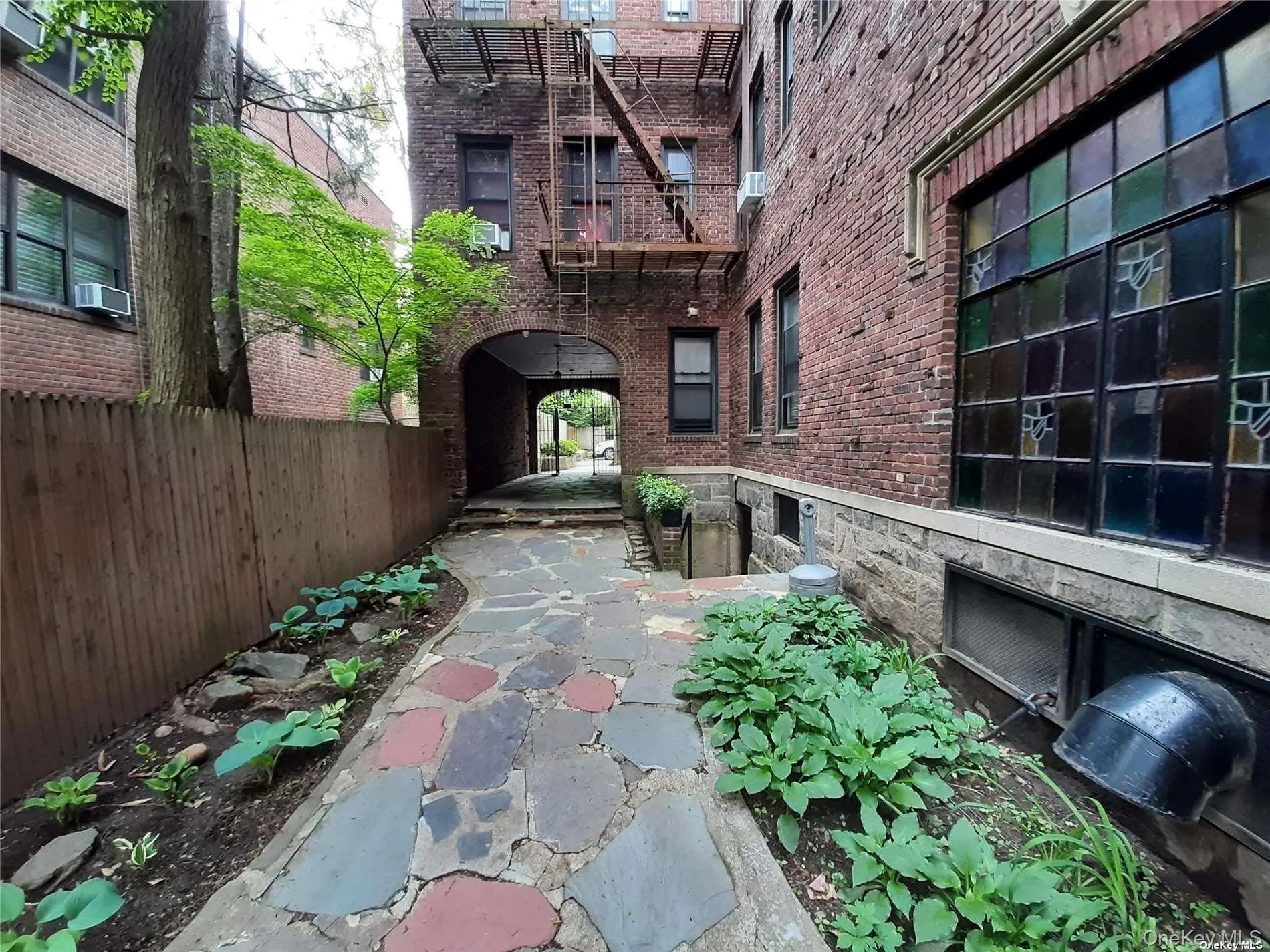 1 Hillside Avenue, North Hempstead, NY, 2 Rooms Rooms,1 BathroomBathrooms,Residential Lease,For Rent,Hillside,0,972793 1 Hillside Avenue, North Hempstead, NY, 2 Rooms Rooms,1 BathroomBathrooms,Residential Lease,For Rent,Hillside,0,972793