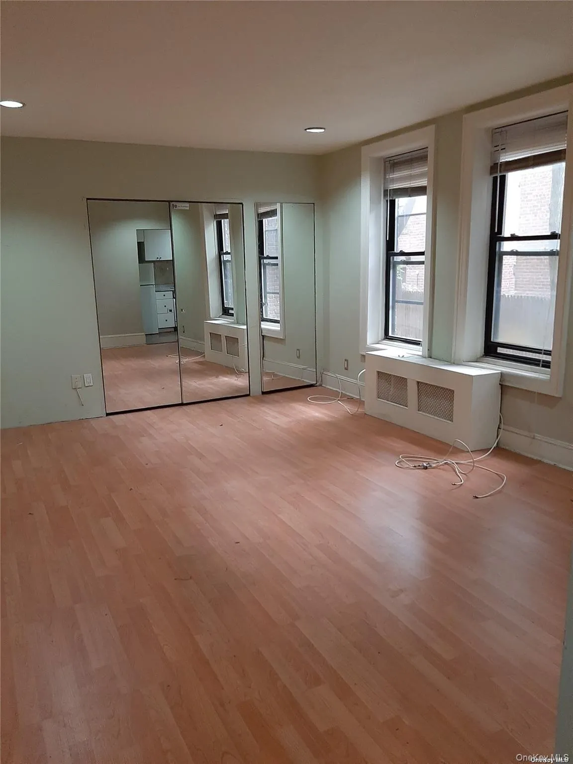 1 Hillside Avenue, North Hempstead, NY, 2 Rooms Rooms,1 BathroomBathrooms,Residential Lease,For Rent,Hillside,0,972793 1 Hillside Avenue, North Hempstead, NY, 2 Rooms Rooms,1 BathroomBathrooms,Residential Lease,For Rent,Hillside,0,972793