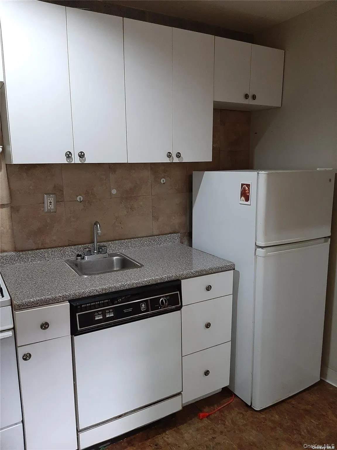 1 Hillside Avenue, North Hempstead, NY, 2 Rooms Rooms,1 BathroomBathrooms,Residential Lease,For Rent,Hillside,0,972793 1 Hillside Avenue, North Hempstead, NY, 2 Rooms Rooms,1 BathroomBathrooms,Residential Lease,For Rent,Hillside,0,972793