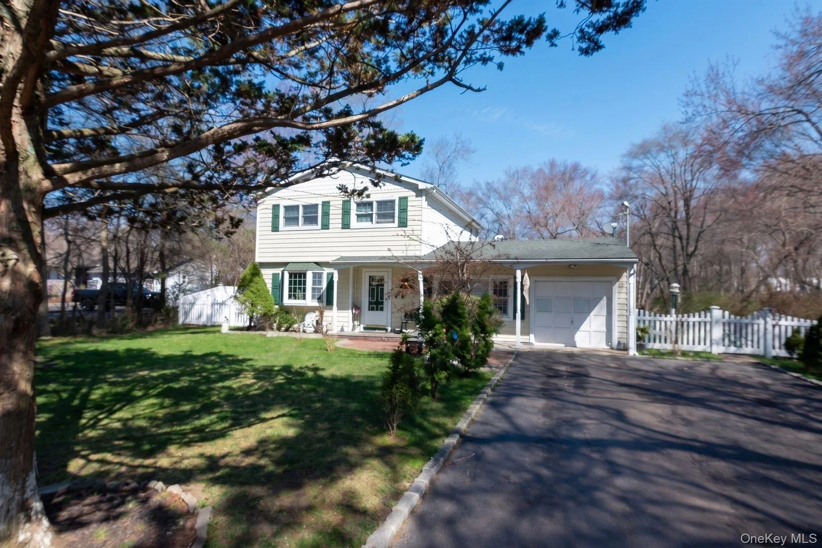 89 Sportsmen Street, Islip, NY, 4 Bedrooms Bedrooms, 10 Rooms Rooms,3 BathroomsBathrooms,Residential,For Rent,Sportsmen,0,972807 89 Sportsmen Street, Islip, NY, 4 Bedrooms Bedrooms, 10 Rooms Rooms,3 BathroomsBathrooms,Residential,For Rent,Sportsmen,0,972807