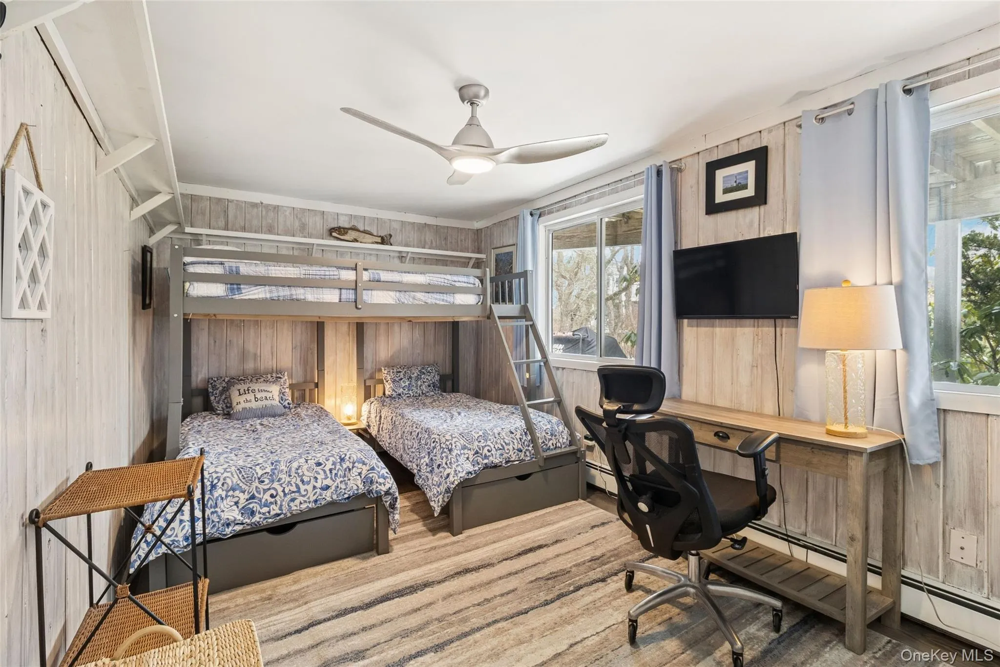 23 Franklin Drive, East Hampton, NY, 3 Bedrooms Bedrooms, 8 Rooms Rooms,2 BathroomsBathrooms,Residential Lease,For Rent,Franklin,0,972810 23 Franklin Drive, East Hampton, NY, 3 Bedrooms Bedrooms, 8 Rooms Rooms,2 BathroomsBathrooms,Residential Lease,For Rent,Franklin,0,972810