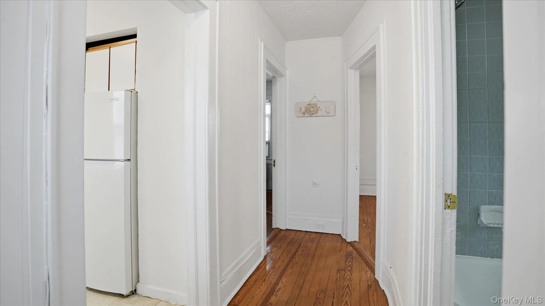 74 Lexington Avenue, Hempstead, NY, 1 Bedroom Bedrooms, 4 Rooms Rooms,1 BathroomBathrooms,Residential Lease,For Rent,Lexington,0,972824 74 Lexington Avenue, Hempstead, NY, 1 Bedroom Bedrooms, 4 Rooms Rooms,1 BathroomBathrooms,Residential Lease,For Rent,Lexington,0,972824