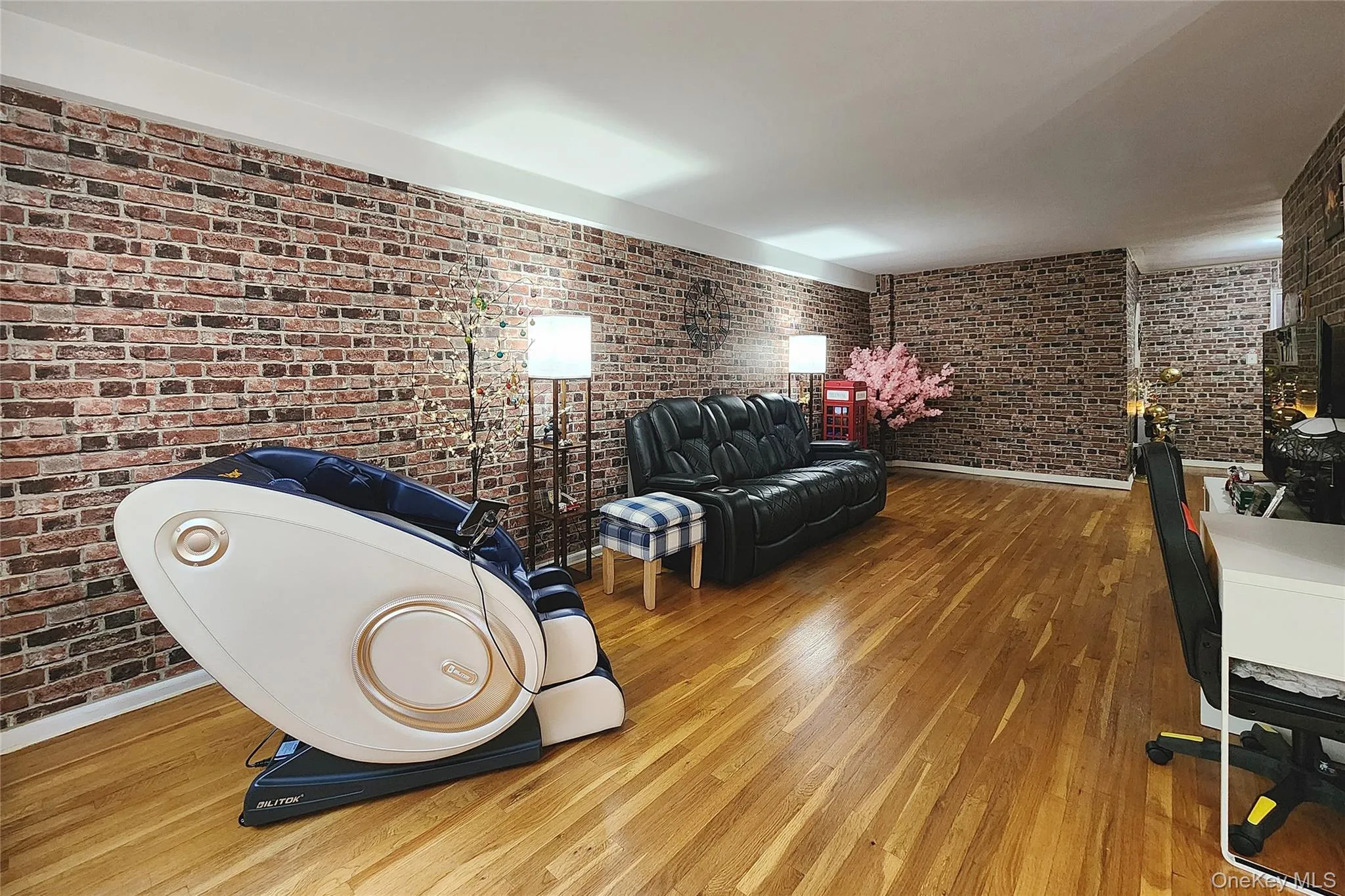 209-20 18th Ave, New York, NY, 1 Bedroom Bedrooms, 4 Rooms Rooms,1 BathroomBathrooms,Residential,For Rent,Ave,0,972832 209-20 18th Ave, New York, NY, 1 Bedroom Bedrooms, 4 Rooms Rooms,1 BathroomBathrooms,Residential,For Rent,Ave,0,972832