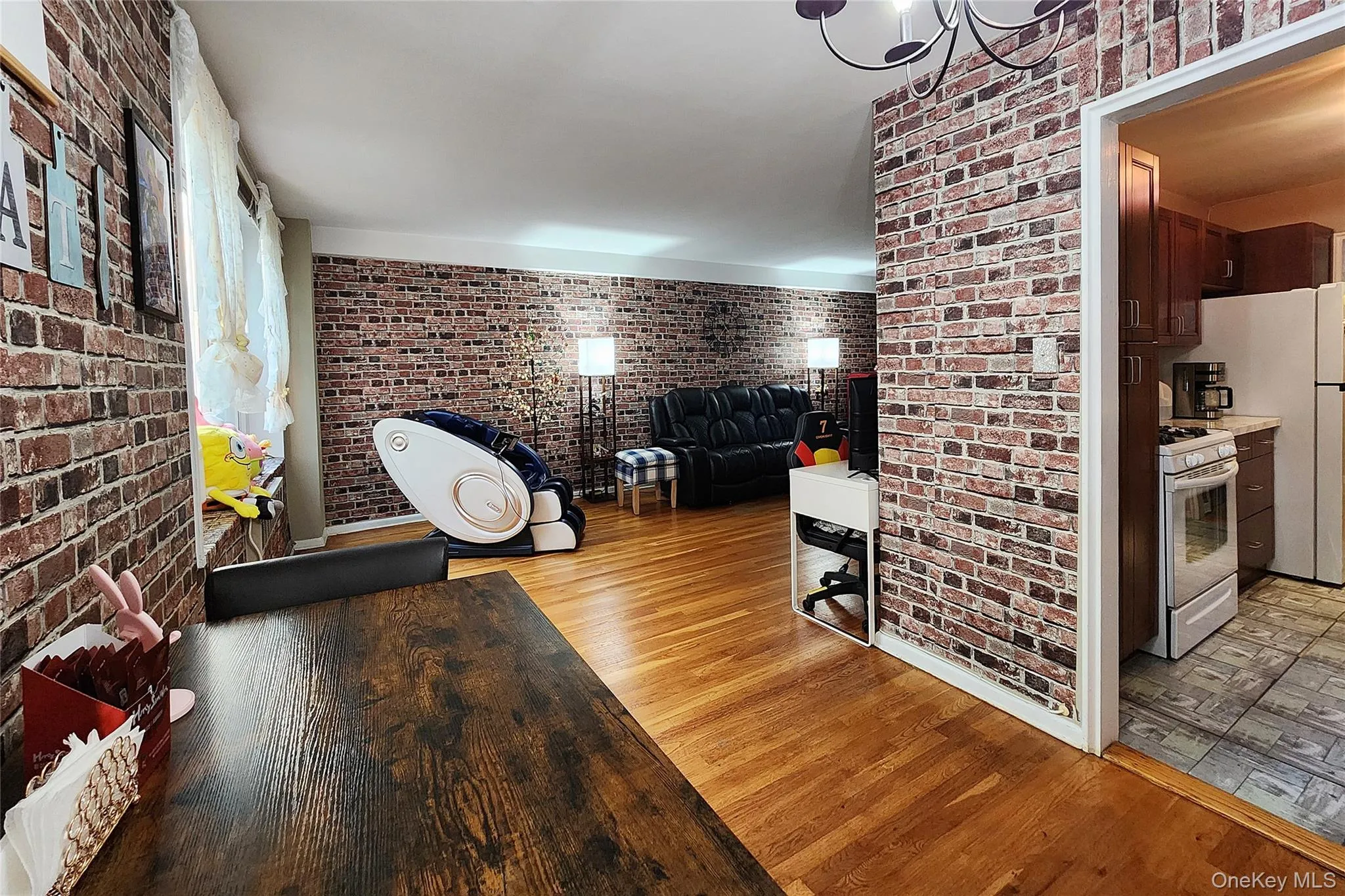 209-20 18th Ave, New York, NY, 1 Bedroom Bedrooms, 4 Rooms Rooms,1 BathroomBathrooms,Residential,For Rent,Ave,0,972832 209-20 18th Ave, New York, NY, 1 Bedroom Bedrooms, 4 Rooms Rooms,1 BathroomBathrooms,Residential,For Rent,Ave,0,972832