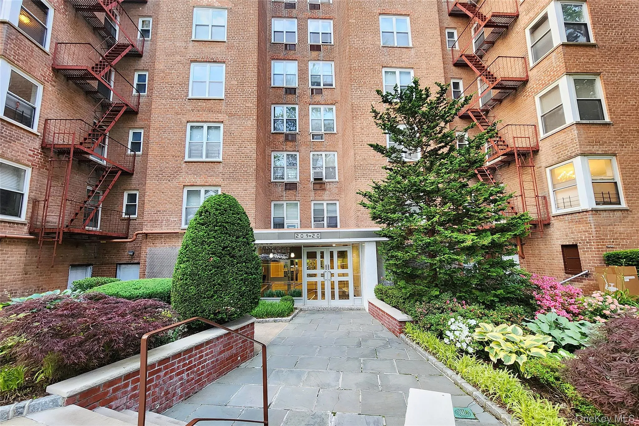 209-20 18th Ave, New York, NY, 1 Bedroom Bedrooms, 4 Rooms Rooms,1 BathroomBathrooms,Residential,For Rent,Ave,0,972832 209-20 18th Ave, New York, NY, 1 Bedroom Bedrooms, 4 Rooms Rooms,1 BathroomBathrooms,Residential,For Rent,Ave,0,972832