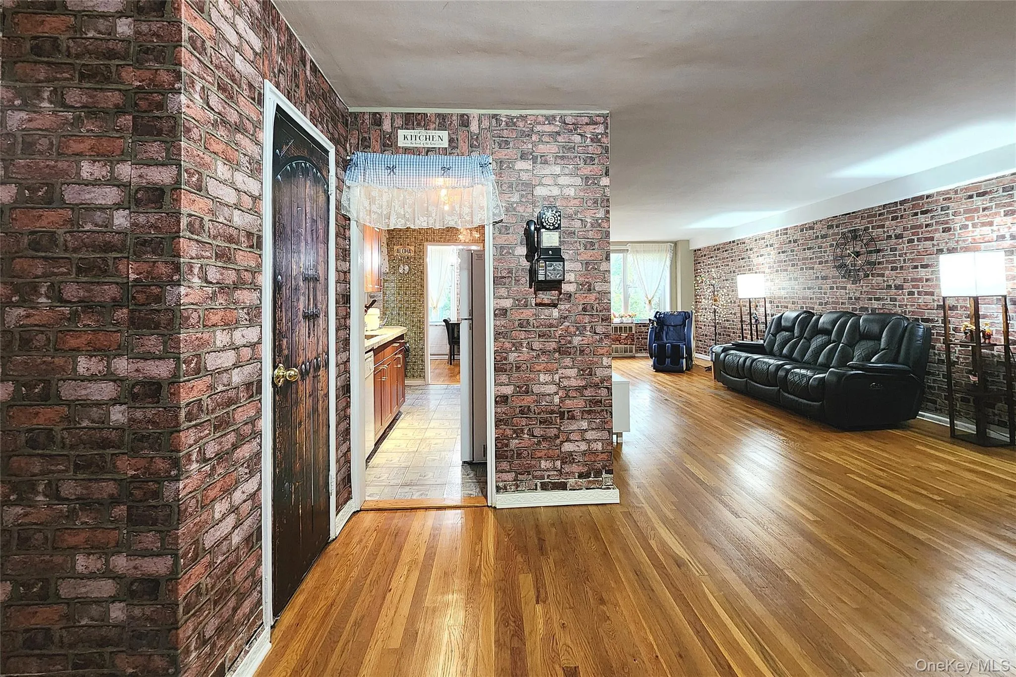 209-20 18th Ave, New York, NY, 1 Bedroom Bedrooms, 4 Rooms Rooms,1 BathroomBathrooms,Residential,For Rent,Ave,0,972832 209-20 18th Ave, New York, NY, 1 Bedroom Bedrooms, 4 Rooms Rooms,1 BathroomBathrooms,Residential,For Rent,Ave,0,972832