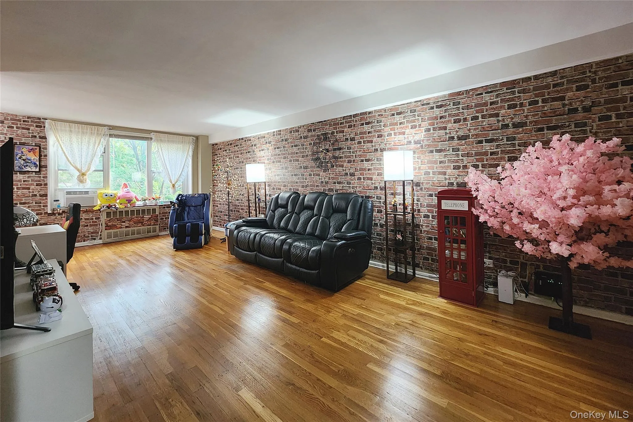 209-20 18th Ave, New York, NY, 1 Bedroom Bedrooms, 4 Rooms Rooms,1 BathroomBathrooms,Residential,For Rent,Ave,0,972832 209-20 18th Ave, New York, NY, 1 Bedroom Bedrooms, 4 Rooms Rooms,1 BathroomBathrooms,Residential,For Rent,Ave,0,972832
