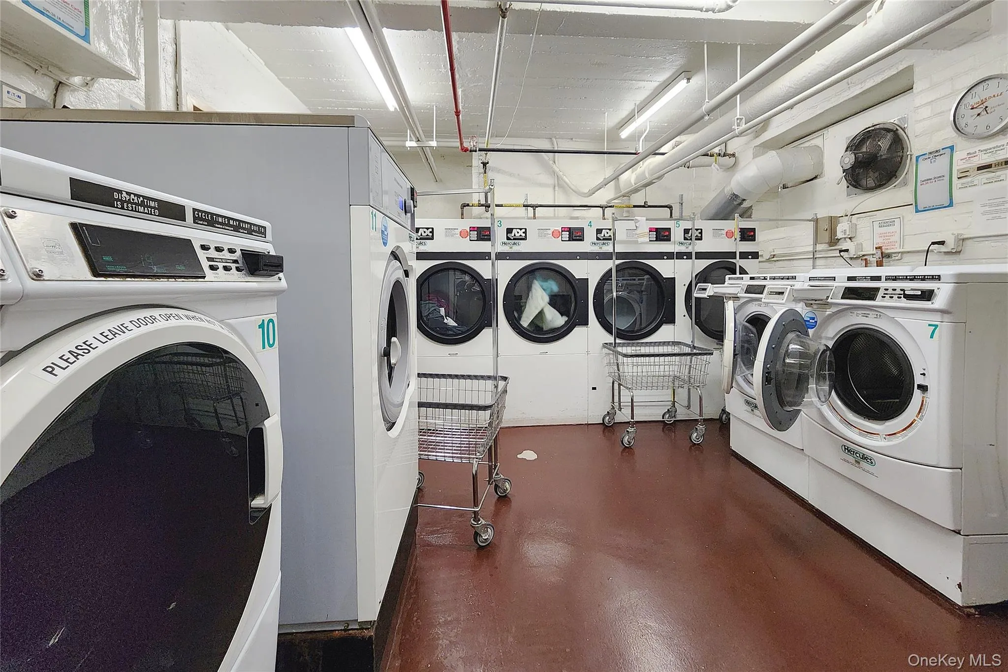 209-20 18th Ave, New York, NY, 1 Bedroom Bedrooms, 4 Rooms Rooms,1 BathroomBathrooms,Residential,For Rent,Ave,0,972832 209-20 18th Ave, New York, NY, 1 Bedroom Bedrooms, 4 Rooms Rooms,1 BathroomBathrooms,Residential,For Rent,Ave,0,972832