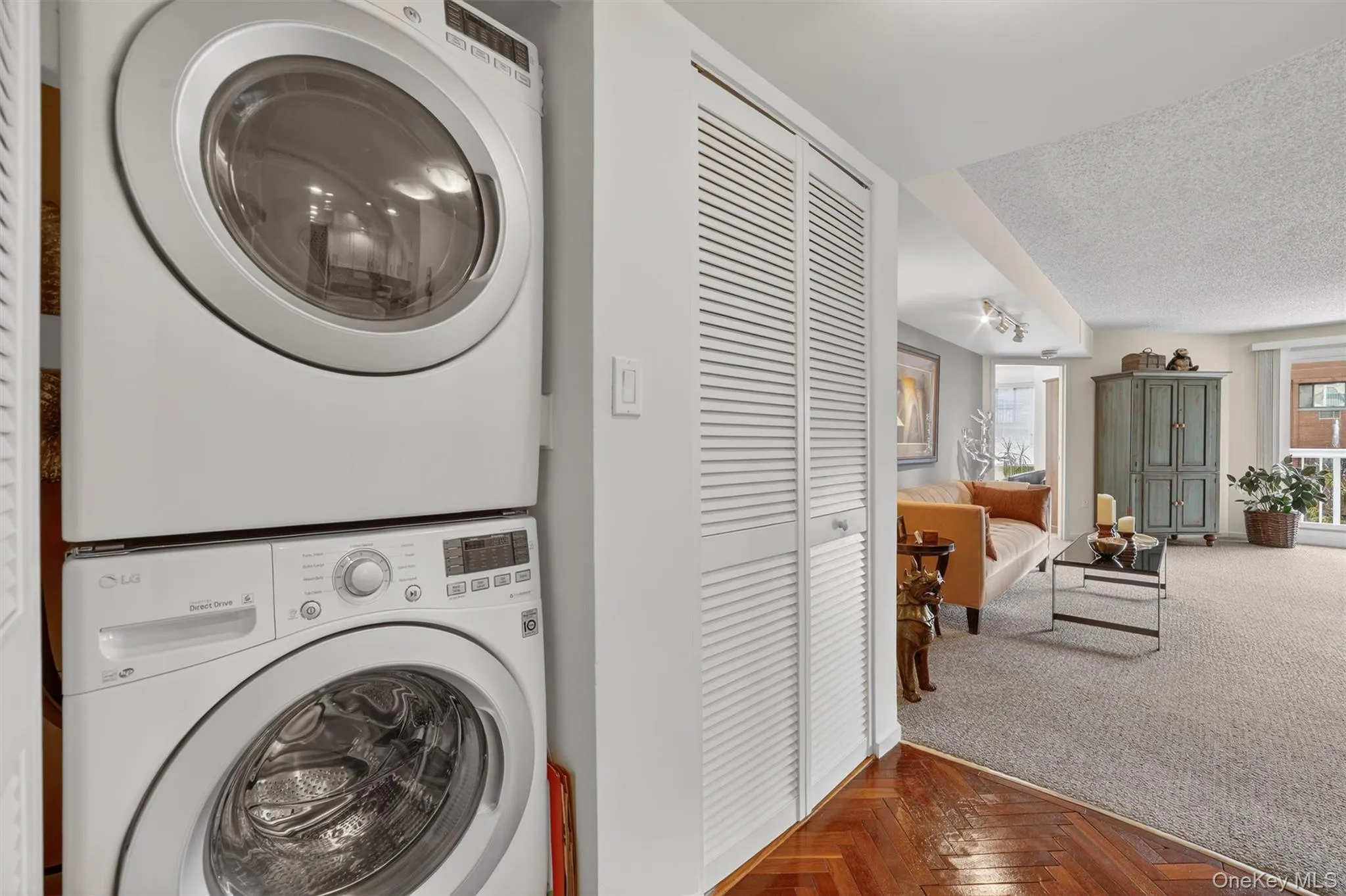 10 Stewart Place, White Plains, NY, 2 Bedrooms Bedrooms, 4 Rooms Rooms,2 BathroomsBathrooms,Residential,For Rent,Stewart,0,972848 10 Stewart Place, White Plains, NY, 2 Bedrooms Bedrooms, 4 Rooms Rooms,2 BathroomsBathrooms,Residential,For Rent,Stewart,0,972848