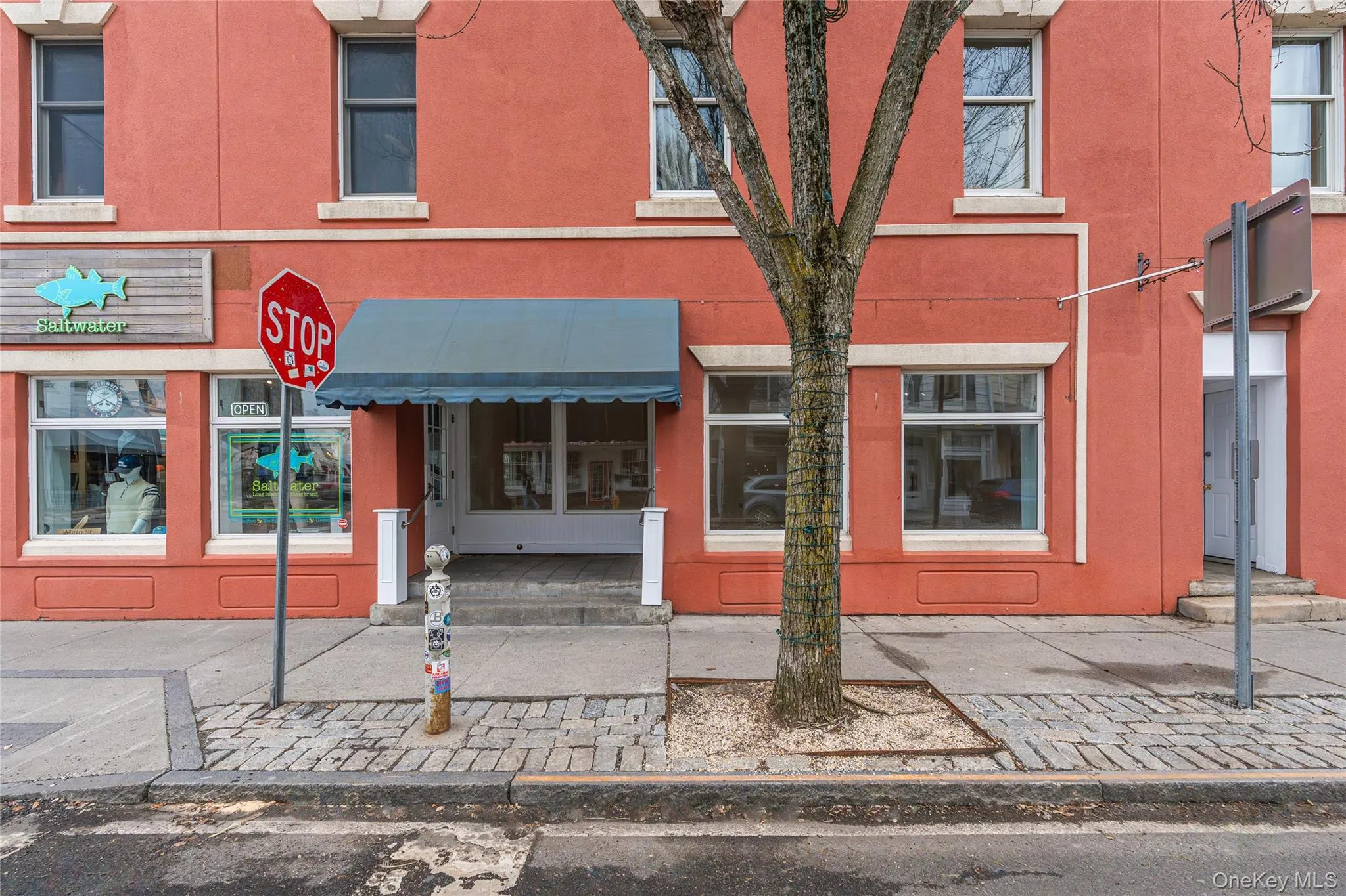 123-125 Main Street, Store #4, Greenport, NY 123-125 Main Street, Store #4, Greenport, NY