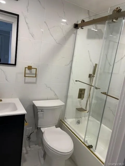 14441 78th Avenue, New York, NY, 3 Bedrooms Bedrooms, 4 Rooms Rooms,1 BathroomBathrooms,Residential Lease,For Rent,78th,0,972872 14441 78th Avenue, New York, NY, 3 Bedrooms Bedrooms, 4 Rooms Rooms,1 BathroomBathrooms,Residential Lease,For Rent,78th,0,972872