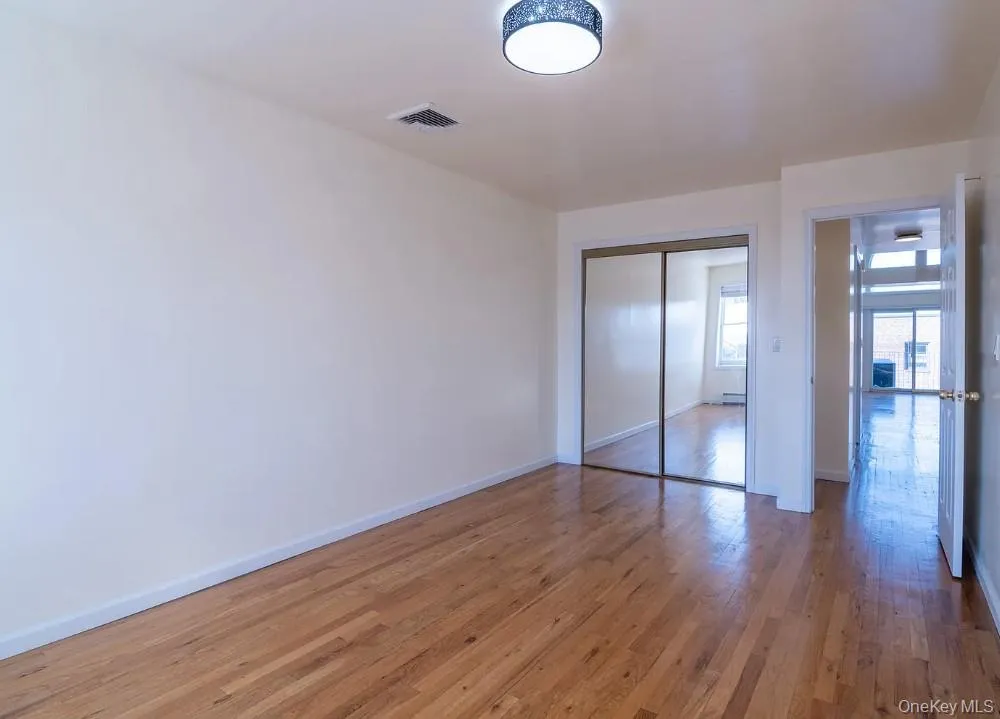 25016 41st Road, New York, NY, 3 Bedrooms Bedrooms, 6 Rooms Rooms,2 BathroomsBathrooms,Residential Lease,For Rent,41st,0,972889 25016 41st Road, New York, NY, 3 Bedrooms Bedrooms, 6 Rooms Rooms,2 BathroomsBathrooms,Residential Lease,For Rent,41st,0,972889