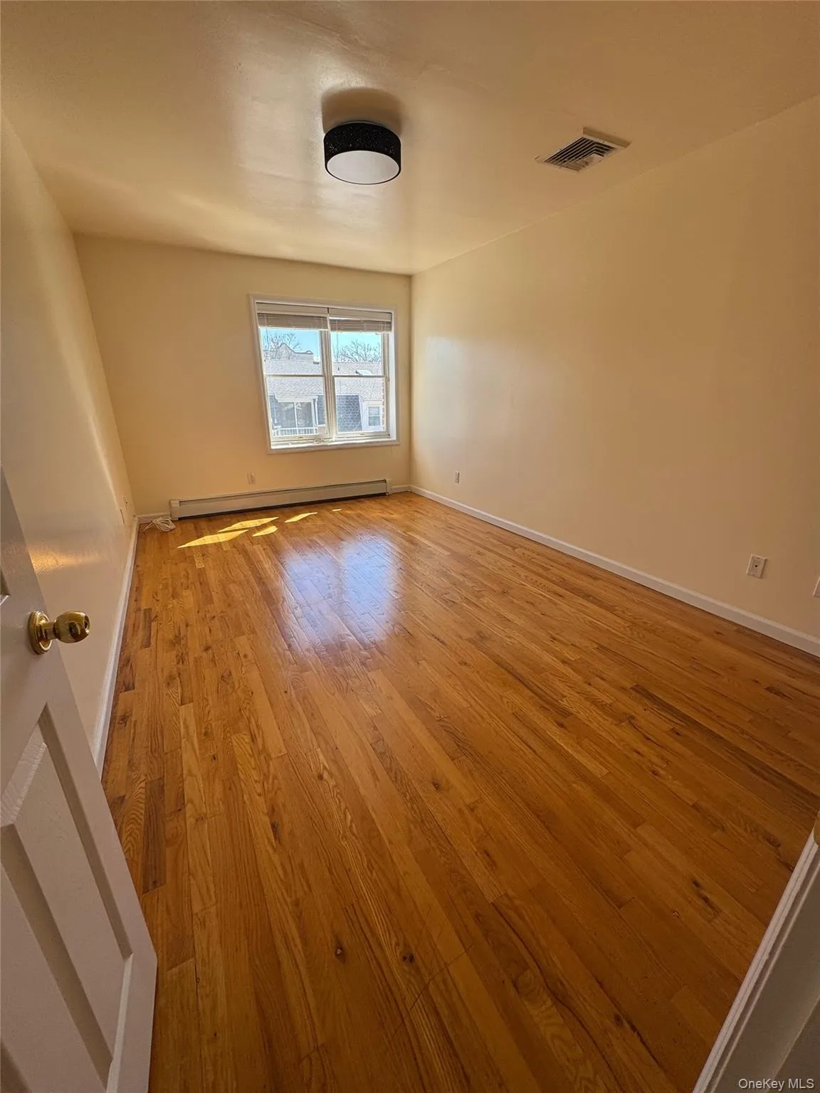 25016 41st Road, New York, NY, 3 Bedrooms Bedrooms, 6 Rooms Rooms,2 BathroomsBathrooms,Residential Lease,For Rent,41st,0,972889 25016 41st Road, New York, NY, 3 Bedrooms Bedrooms, 6 Rooms Rooms,2 BathroomsBathrooms,Residential Lease,For Rent,41st,0,972889