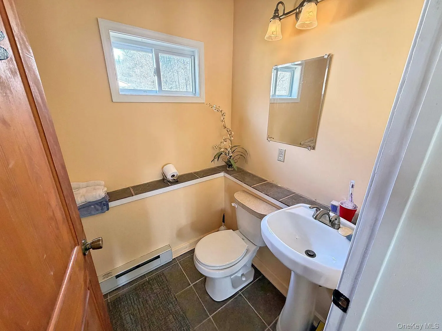 Full bath. Full bath.