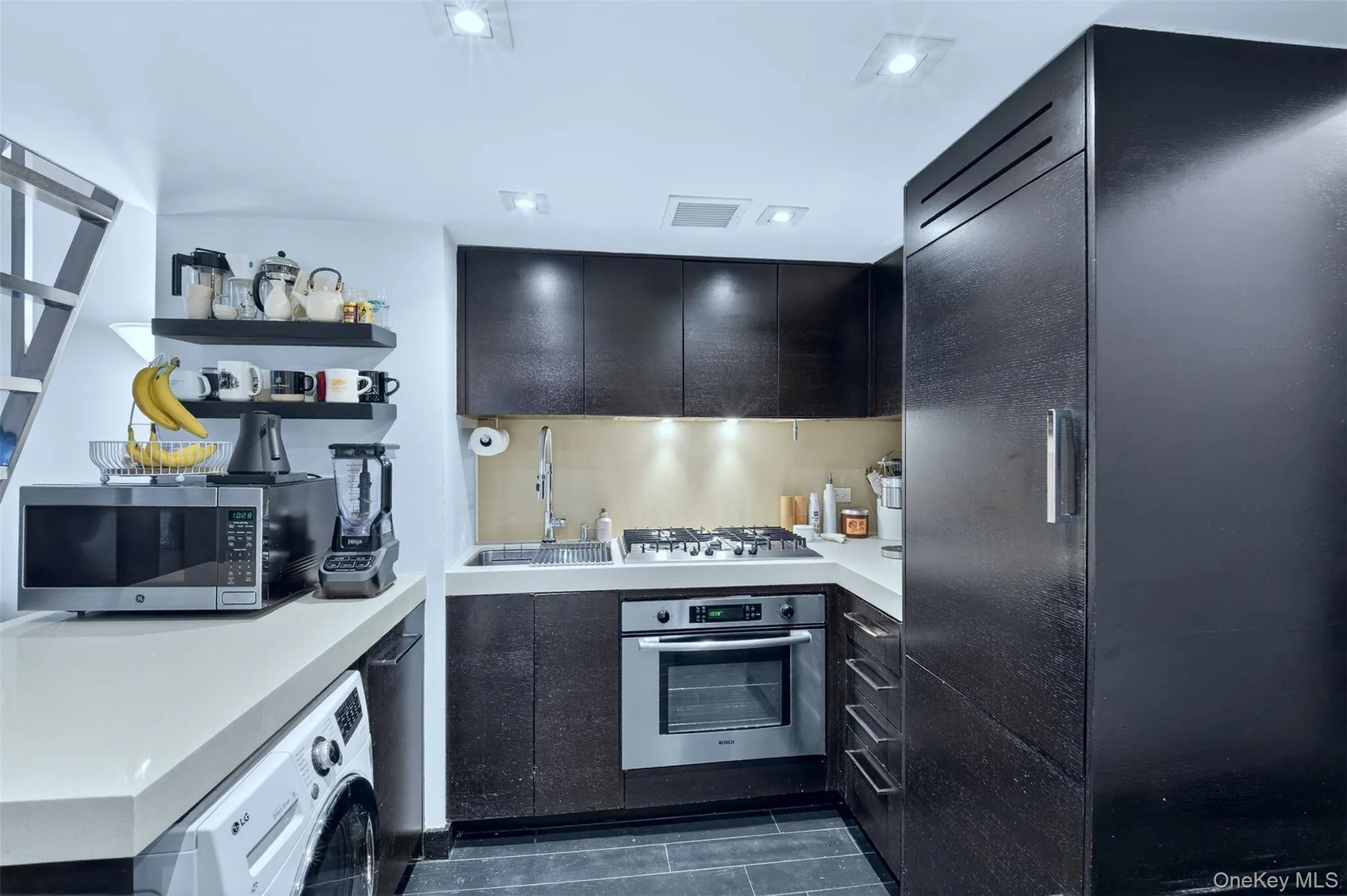 254 Park Avenue, New York, NY, 1 Bedroom Bedrooms, 5 Rooms Rooms,2 BathroomsBathrooms,Residential Sale,For Rent,Park,0,972908 254 Park Avenue, New York, NY, 1 Bedroom Bedrooms, 5 Rooms Rooms,2 BathroomsBathrooms,Residential Sale,For Rent,Park,0,972908