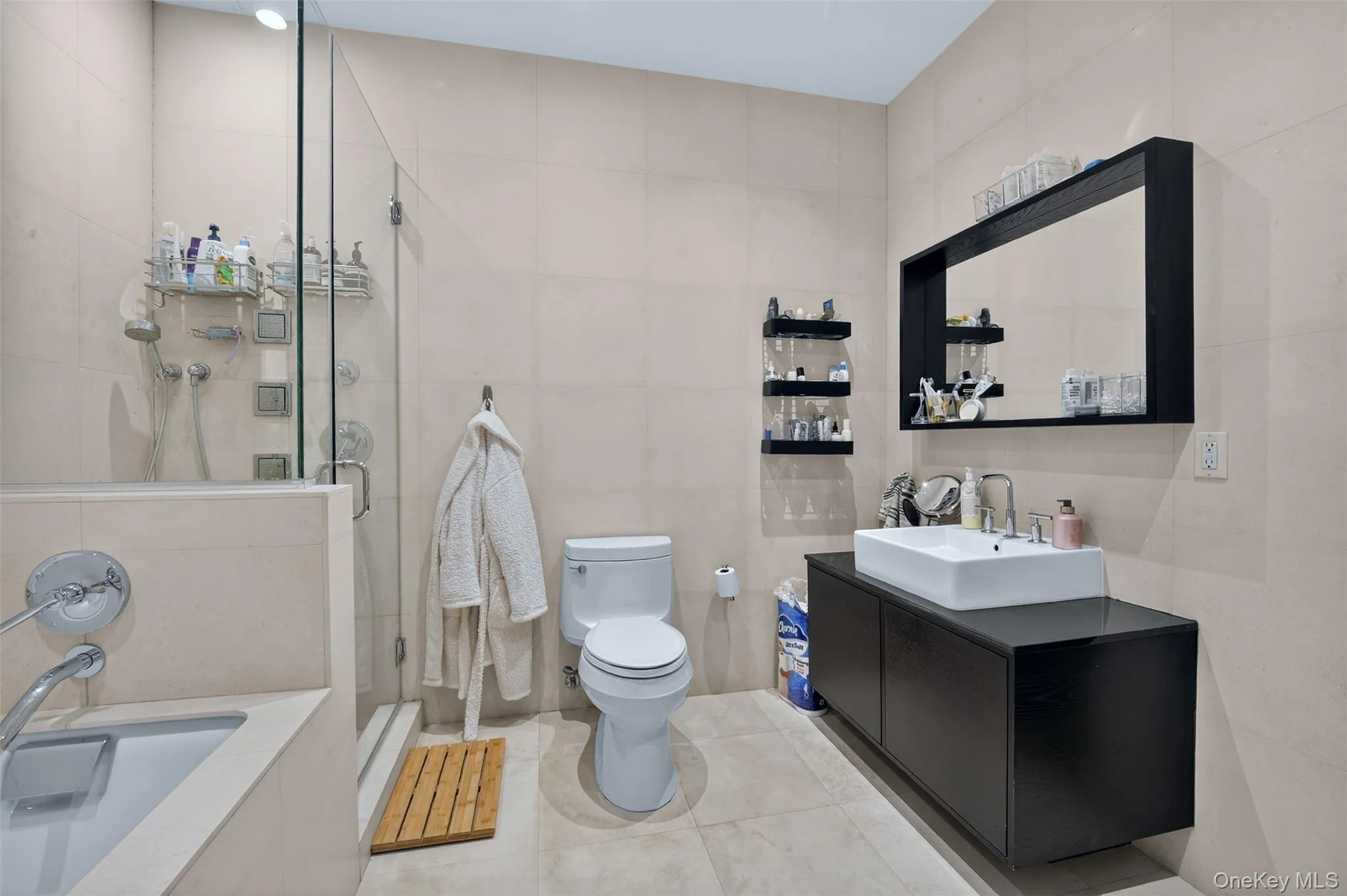 254 Park Avenue, New York, NY, 1 Bedroom Bedrooms, 5 Rooms Rooms,2 BathroomsBathrooms,Residential Sale,For Rent,Park,0,972908 254 Park Avenue, New York, NY, 1 Bedroom Bedrooms, 5 Rooms Rooms,2 BathroomsBathrooms,Residential Sale,For Rent,Park,0,972908
