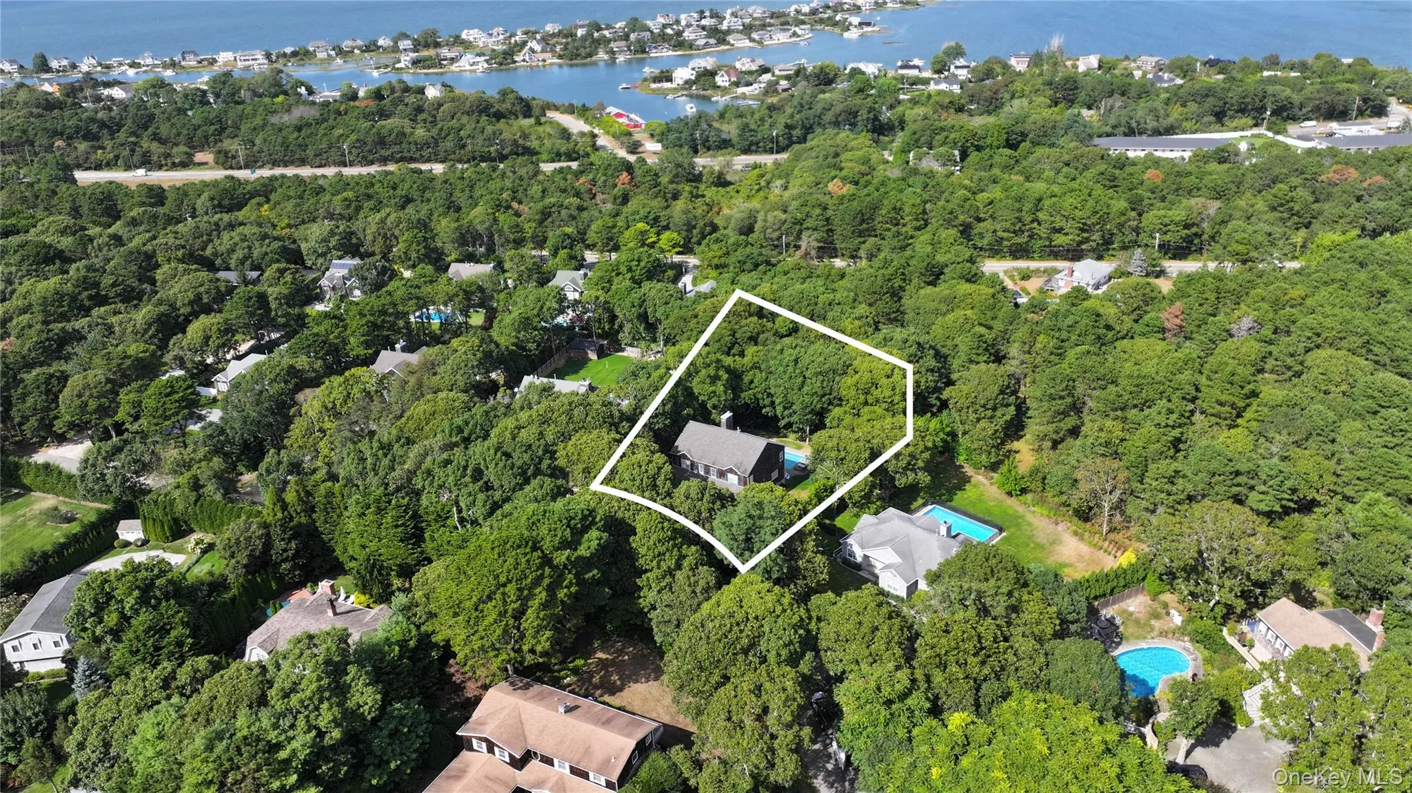 191 Shinnecock Hills Road, Southampton, New York 11968