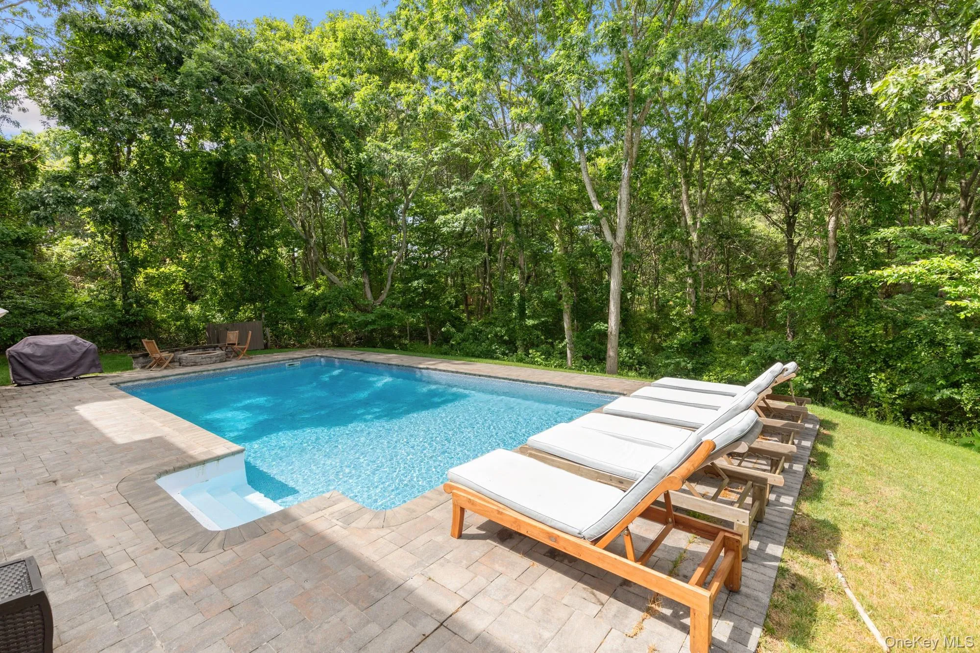 191 Shinnecock Hills Road, Southampton, New York 11968
