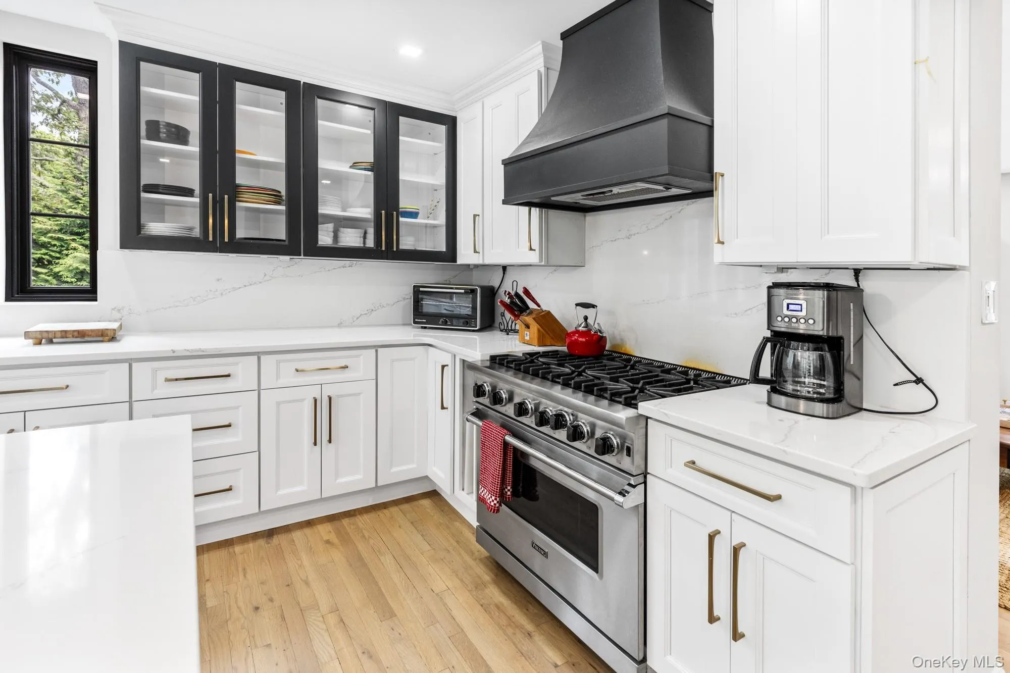 191 Shinnecock Hills Road, Southampton, New York 11968