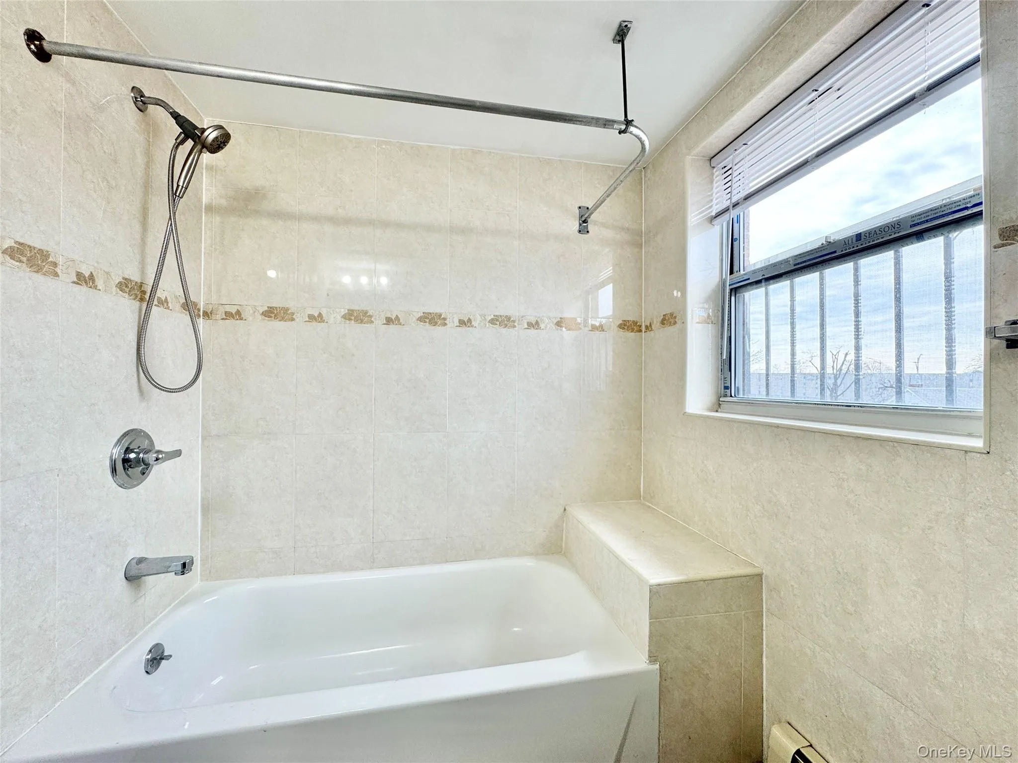 57-39 Mazeau Street, New York, NY, 3 Bedrooms Bedrooms, 6 Rooms Rooms,2 BathroomsBathrooms,Residential Lease,For Rent,Mazeau,0,972912 57-39 Mazeau Street, New York, NY, 3 Bedrooms Bedrooms, 6 Rooms Rooms,2 BathroomsBathrooms,Residential Lease,For Rent,Mazeau,0,972912