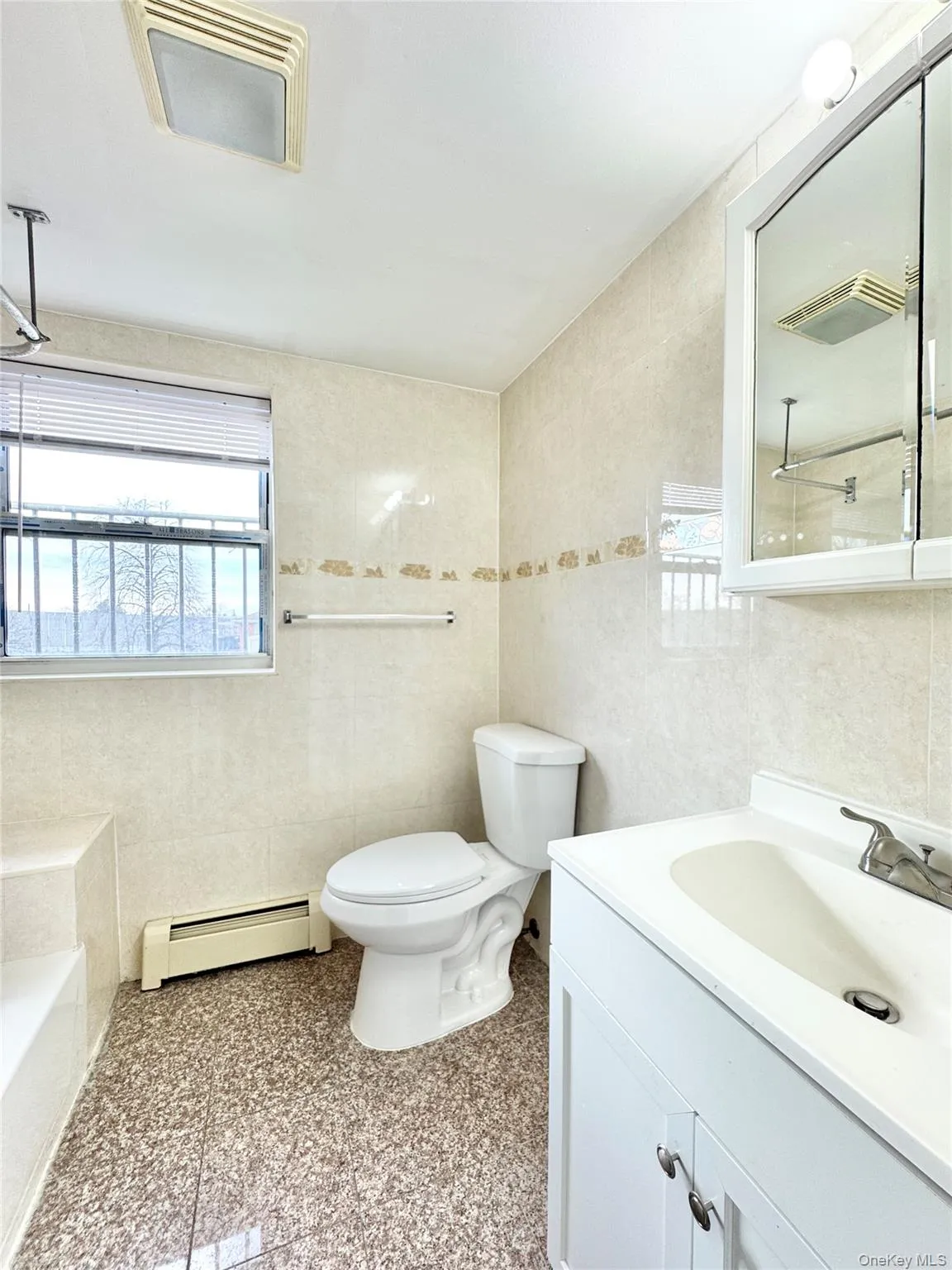 57-39 Mazeau Street, New York, NY, 3 Bedrooms Bedrooms, 6 Rooms Rooms,2 BathroomsBathrooms,Residential Lease,For Rent,Mazeau,0,972912 57-39 Mazeau Street, New York, NY, 3 Bedrooms Bedrooms, 6 Rooms Rooms,2 BathroomsBathrooms,Residential Lease,For Rent,Mazeau,0,972912