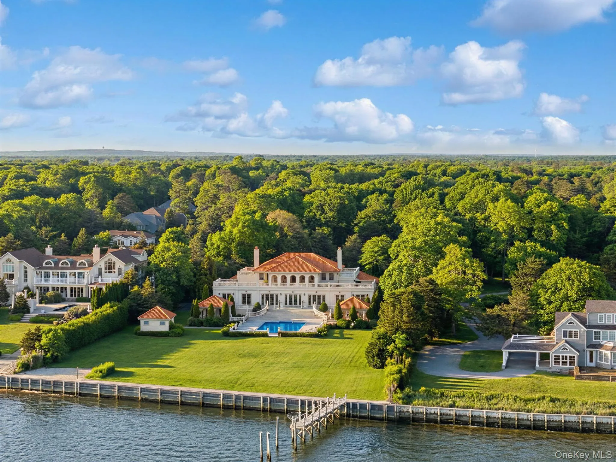 7 Cross Road, Southampton, NY, 5 Bedrooms Bedrooms, 14 Rooms Rooms,7 BathroomsBathrooms,Residential,For Rent,Cross,0,972927 7 Cross Road, Southampton, NY, 5 Bedrooms Bedrooms, 14 Rooms Rooms,7 BathroomsBathrooms,Residential,For Rent,Cross,0,972927
