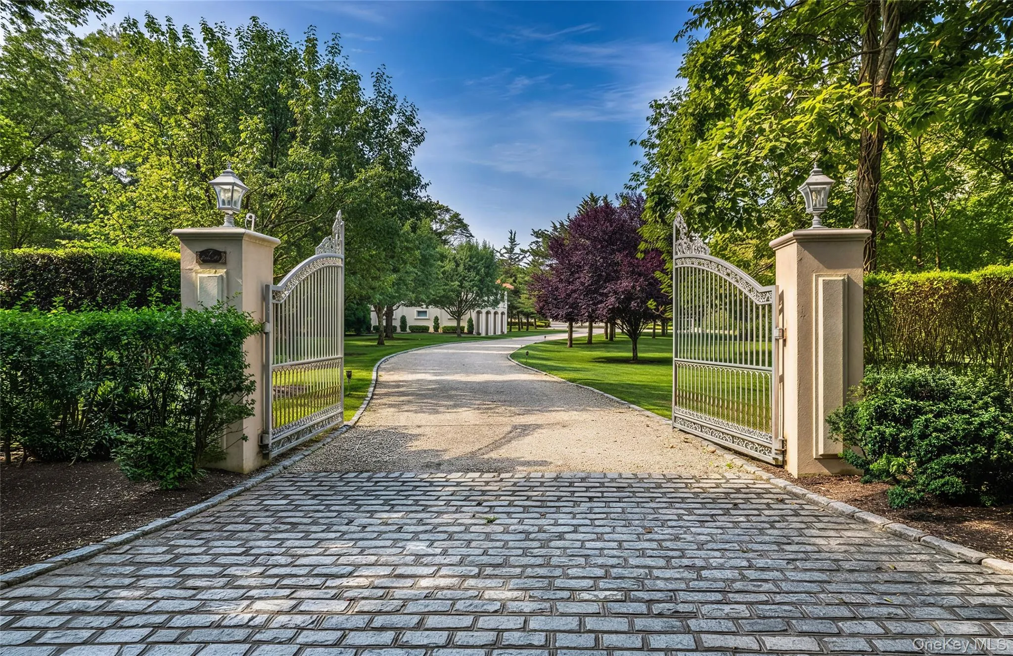 7 Cross Road, Southampton, NY, 5 Bedrooms Bedrooms, 14 Rooms Rooms,7 BathroomsBathrooms,Residential,For Rent,Cross,0,972927 7 Cross Road, Southampton, NY, 5 Bedrooms Bedrooms, 14 Rooms Rooms,7 BathroomsBathrooms,Residential,For Rent,Cross,0,972927