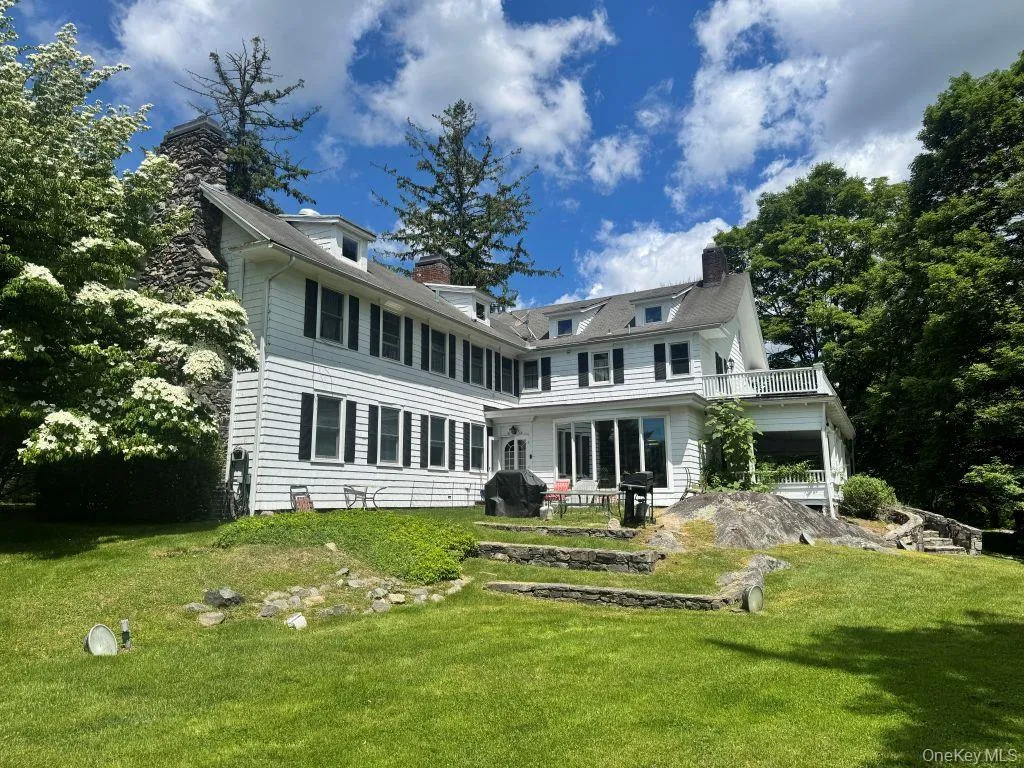 255 Mountain Road, Greenburgh, NY, 7 Bedrooms Bedrooms, 14 Rooms Rooms,5 BathroomsBathrooms,Residential,For Rent,Mountain,0,972976 255 Mountain Road, Greenburgh, NY, 7 Bedrooms Bedrooms, 14 Rooms Rooms,5 BathroomsBathrooms,Residential,For Rent,Mountain,0,972976