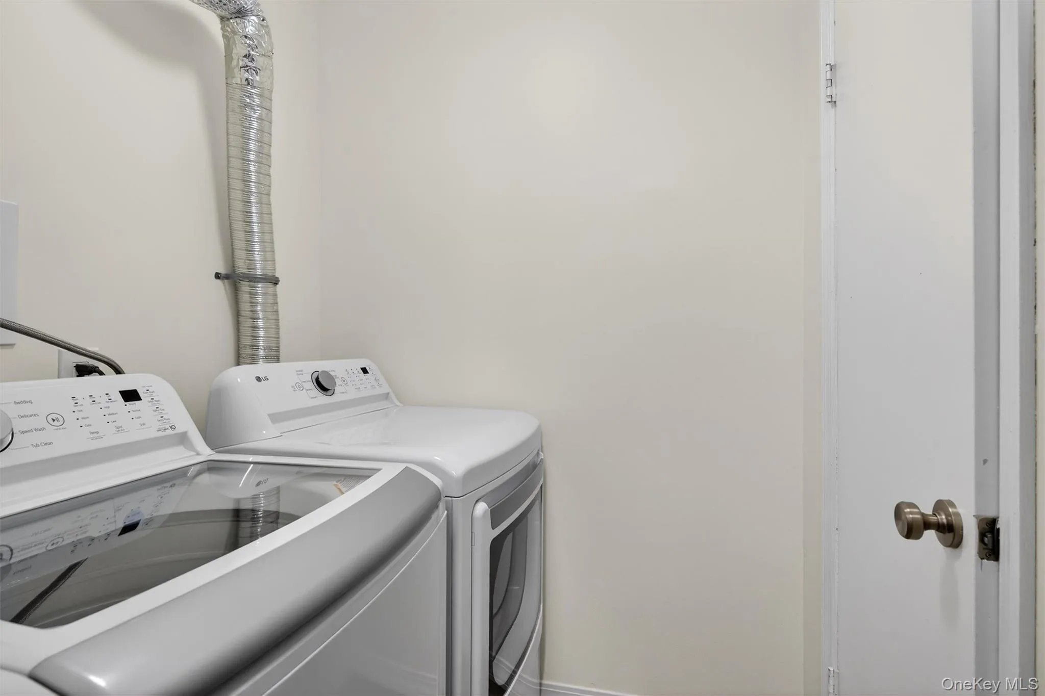 276 Temple Hill Road, New Windsor, NY, 2 Bedrooms Bedrooms, 5 Rooms Rooms,2 BathroomsBathrooms,Residential Lease,For Rent,Temple Hill,0,972981 276 Temple Hill Road, New Windsor, NY, 2 Bedrooms Bedrooms, 5 Rooms Rooms,2 BathroomsBathrooms,Residential Lease,For Rent,Temple Hill,0,972981