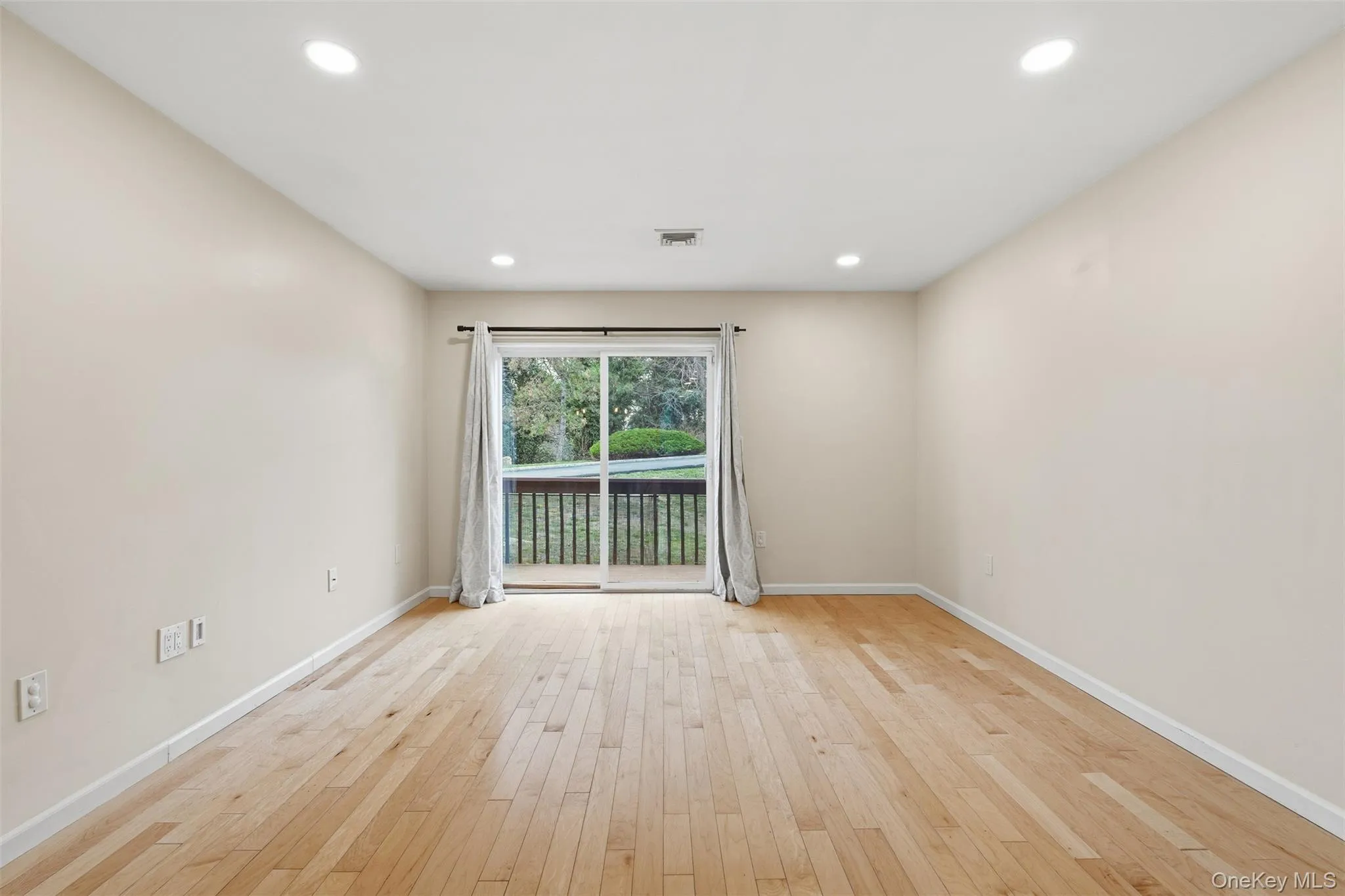 17 Knoll View, Ossining, NY, 1 Bedroom Bedrooms, 4 Rooms Rooms,2 BathroomsBathrooms,Residential,For Rent,Knoll,0,972983 17 Knoll View, Ossining, NY, 1 Bedroom Bedrooms, 4 Rooms Rooms,2 BathroomsBathrooms,Residential,For Rent,Knoll,0,972983