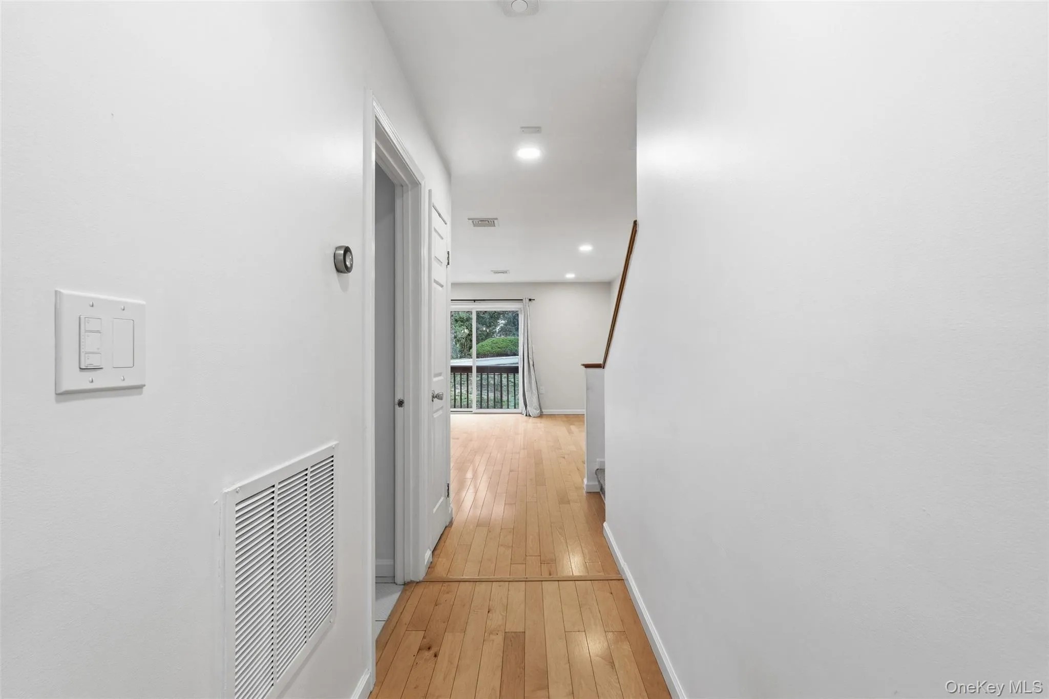 17 Knoll View, Ossining, NY, 1 Bedroom Bedrooms, 4 Rooms Rooms,2 BathroomsBathrooms,Residential,For Rent,Knoll,0,972983 17 Knoll View, Ossining, NY, 1 Bedroom Bedrooms, 4 Rooms Rooms,2 BathroomsBathrooms,Residential,For Rent,Knoll,0,972983
