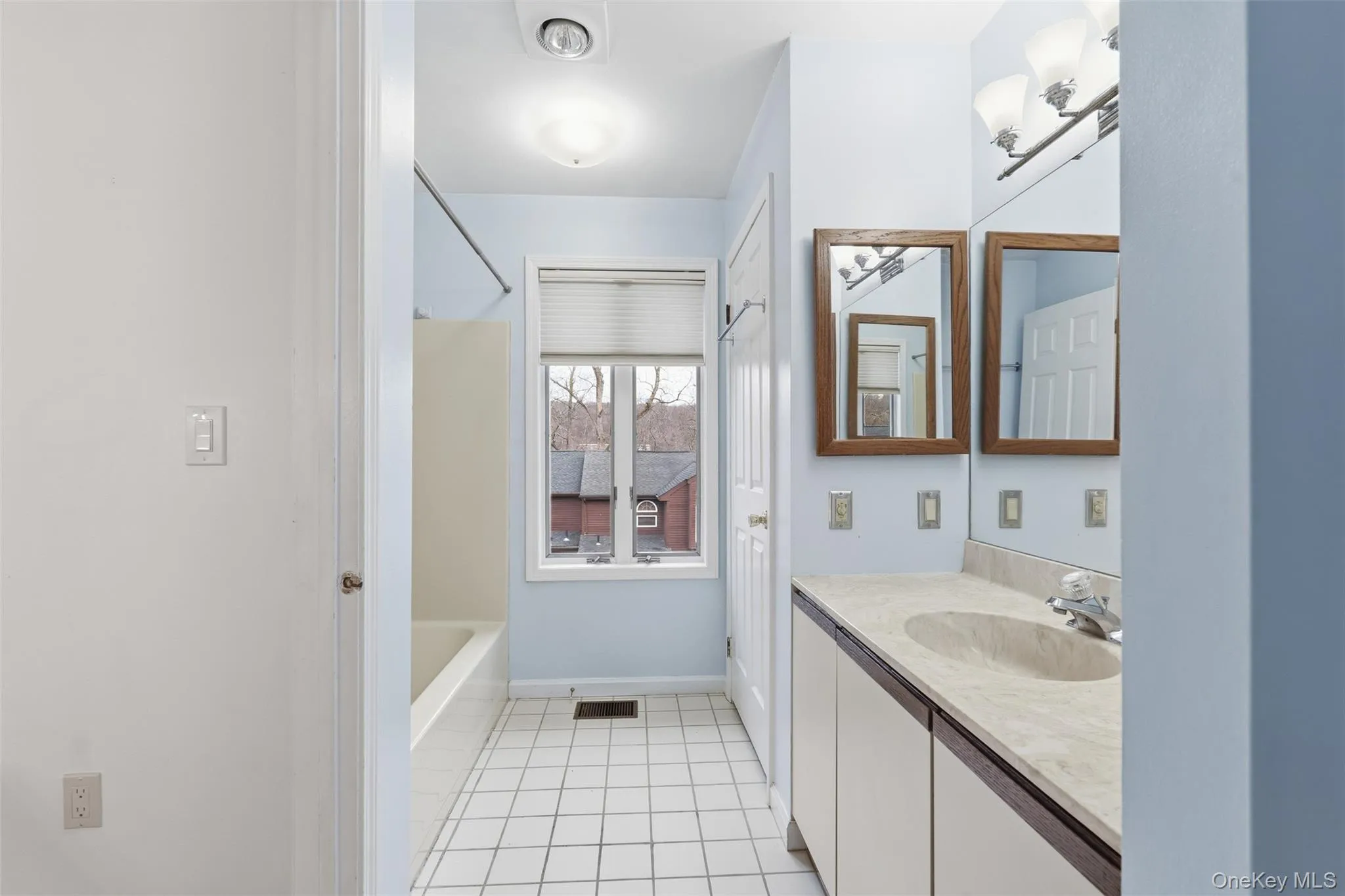 17 Knoll View, Ossining, NY, 1 Bedroom Bedrooms, 4 Rooms Rooms,2 BathroomsBathrooms,Residential,For Rent,Knoll,0,972983 17 Knoll View, Ossining, NY, 1 Bedroom Bedrooms, 4 Rooms Rooms,2 BathroomsBathrooms,Residential,For Rent,Knoll,0,972983