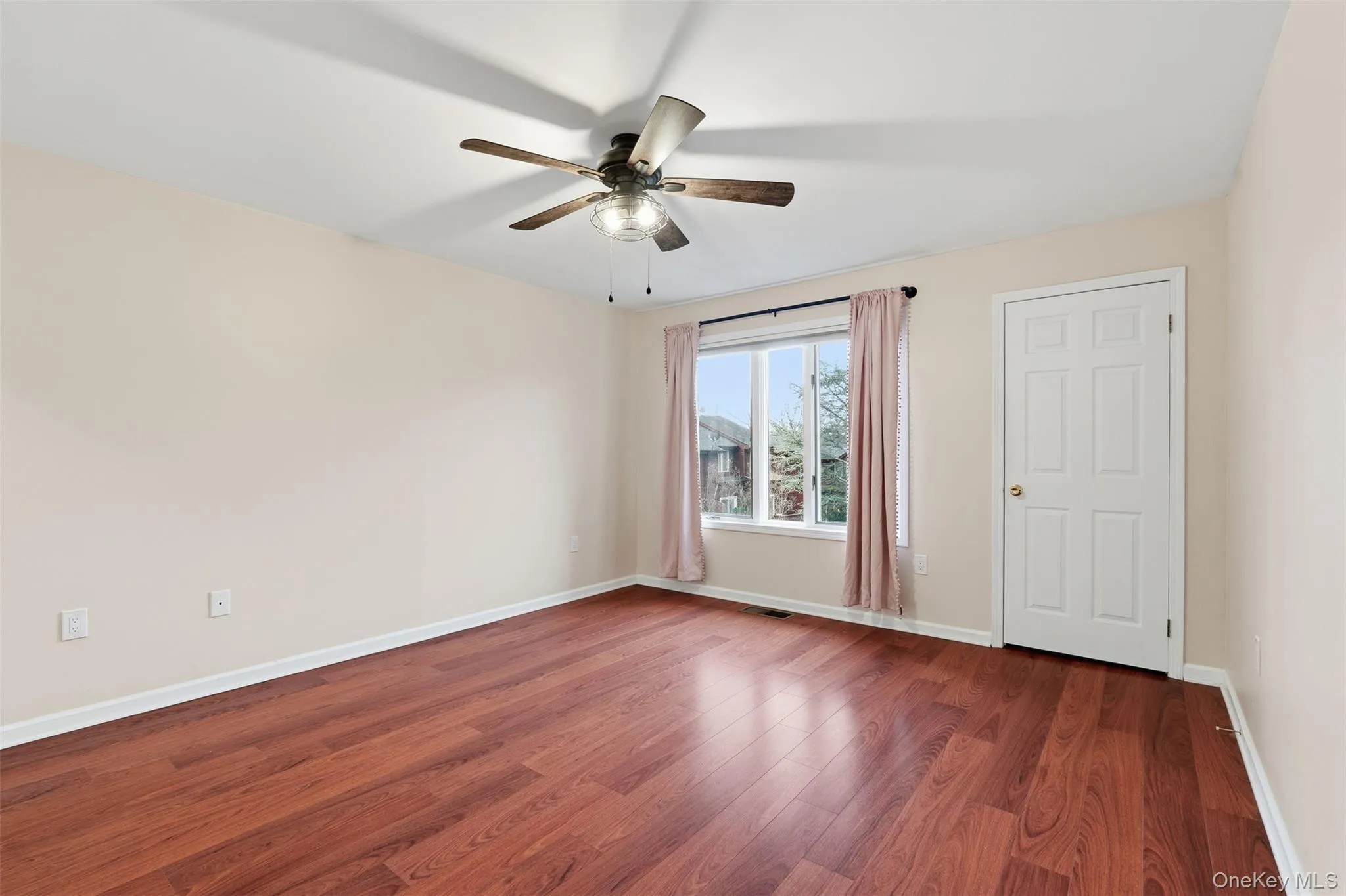 17 Knoll View, Ossining, NY, 1 Bedroom Bedrooms, 4 Rooms Rooms,2 BathroomsBathrooms,Residential,For Rent,Knoll,0,972983 17 Knoll View, Ossining, NY, 1 Bedroom Bedrooms, 4 Rooms Rooms,2 BathroomsBathrooms,Residential,For Rent,Knoll,0,972983