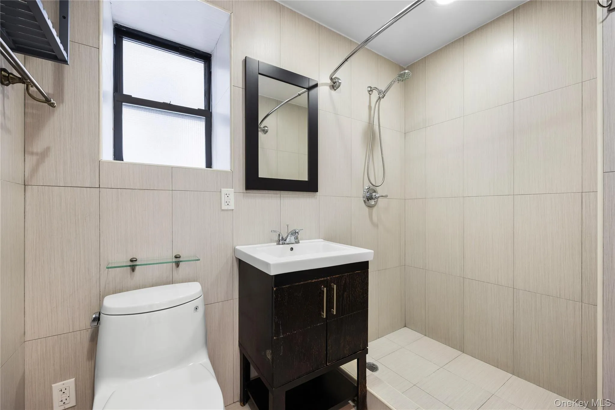 456 167th Street, New York, NY, 1 Bedroom Bedrooms, 3 Rooms Rooms,2 BathroomsBathrooms,Residential Sale,For Rent,167th,0,972988 456 167th Street, New York, NY, 1 Bedroom Bedrooms, 3 Rooms Rooms,2 BathroomsBathrooms,Residential Sale,For Rent,167th,0,972988
