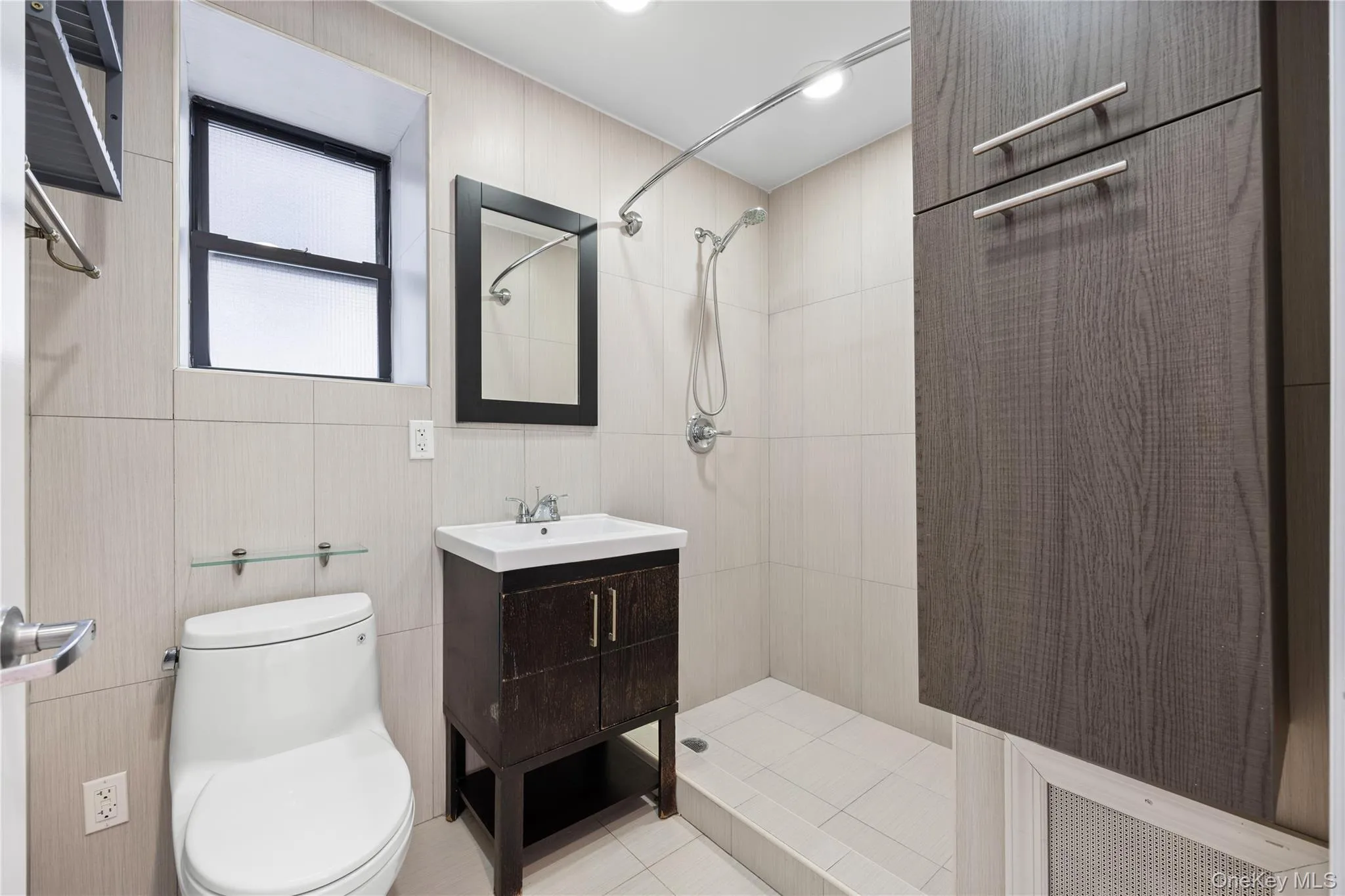 456 167th Street, New York, NY, 1 Bedroom Bedrooms, 3 Rooms Rooms,2 BathroomsBathrooms,Residential Sale,For Rent,167th,0,972988 456 167th Street, New York, NY, 1 Bedroom Bedrooms, 3 Rooms Rooms,2 BathroomsBathrooms,Residential Sale,For Rent,167th,0,972988