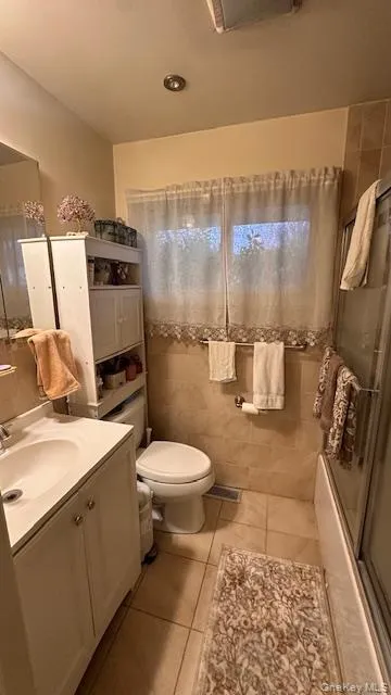 1240 Langdon Boulevard, Hempstead, NY, 5 Bedrooms Bedrooms, 9 Rooms Rooms,2 BathroomsBathrooms,Residential,For Rent,Langdon,0,973018 1240 Langdon Boulevard, Hempstead, NY, 5 Bedrooms Bedrooms, 9 Rooms Rooms,2 BathroomsBathrooms,Residential,For Rent,Langdon,0,973018