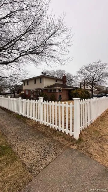 1240 Langdon Boulevard, Hempstead, NY, 5 Bedrooms Bedrooms, 9 Rooms Rooms,2 BathroomsBathrooms,Residential,For Rent,Langdon,0,973018 1240 Langdon Boulevard, Hempstead, NY, 5 Bedrooms Bedrooms, 9 Rooms Rooms,2 BathroomsBathrooms,Residential,For Rent,Langdon,0,973018