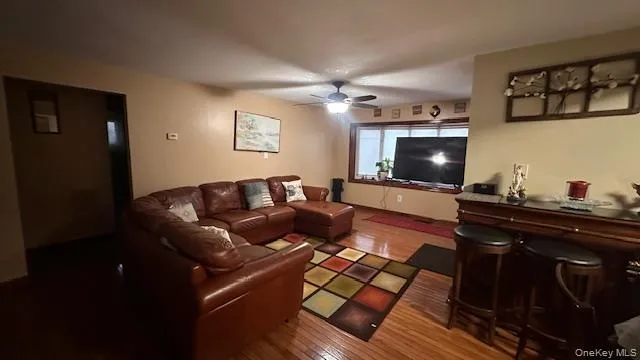 1240 Langdon Boulevard, Hempstead, NY, 5 Bedrooms Bedrooms, 9 Rooms Rooms,2 BathroomsBathrooms,Residential,For Rent,Langdon,0,973018 1240 Langdon Boulevard, Hempstead, NY, 5 Bedrooms Bedrooms, 9 Rooms Rooms,2 BathroomsBathrooms,Residential,For Rent,Langdon,0,973018