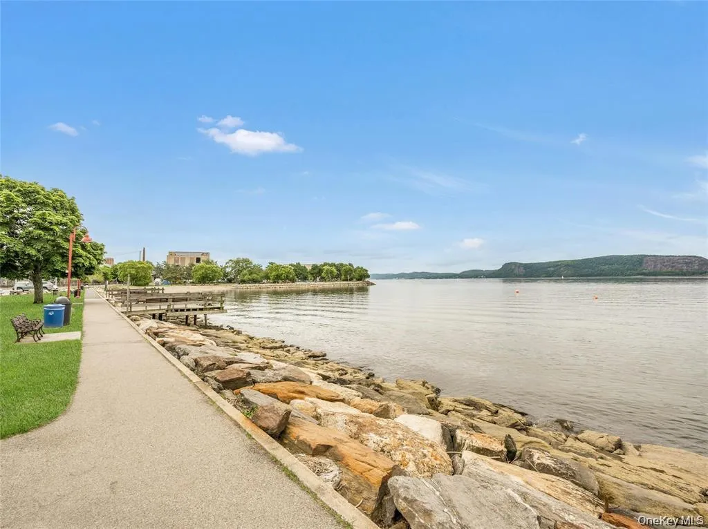 56 Highland Avenue, Ossining, NY, 2 Bedrooms Bedrooms, 6 Rooms Rooms,1 BathroomBathrooms,Residential Lease,For Rent,Highland,0,973045 56 Highland Avenue, Ossining, NY, 2 Bedrooms Bedrooms, 6 Rooms Rooms,1 BathroomBathrooms,Residential Lease,For Rent,Highland,0,973045