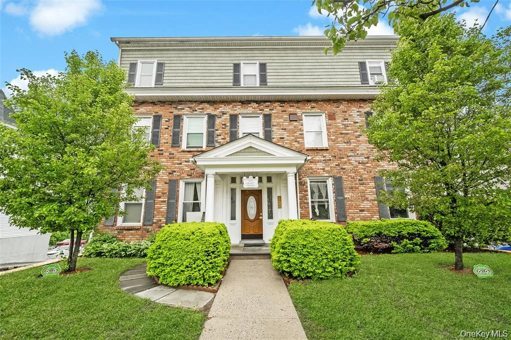 56 Highland Avenue, Ossining, NY, 2 Bedrooms Bedrooms, 6 Rooms Rooms,1 BathroomBathrooms,Residential Lease,For Rent,Highland,0,973045 56 Highland Avenue, Ossining, NY, 2 Bedrooms Bedrooms, 6 Rooms Rooms,1 BathroomBathrooms,Residential Lease,For Rent,Highland,0,973045