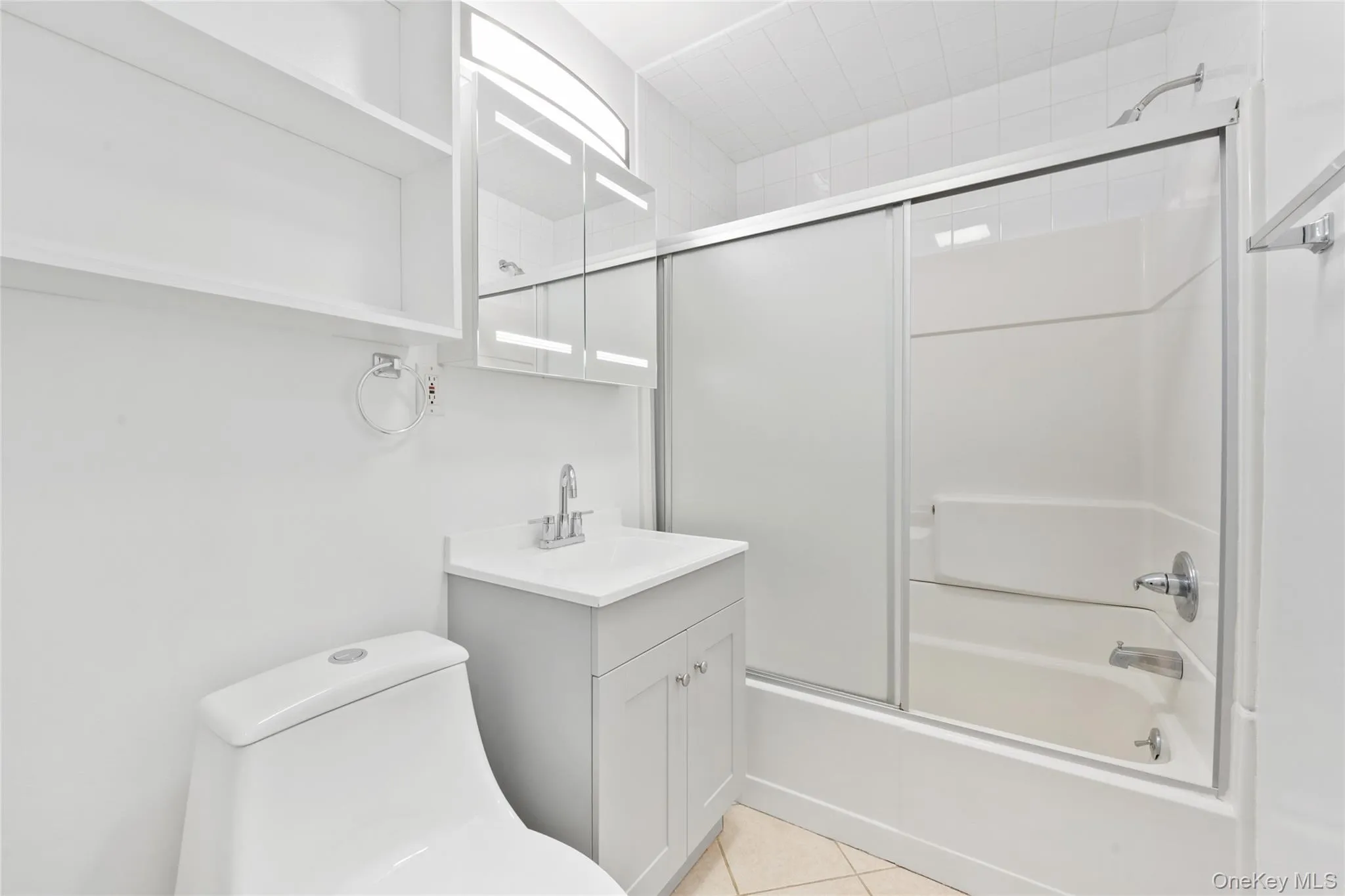 56 Highland Avenue, Ossining, NY, 2 Bedrooms Bedrooms, 6 Rooms Rooms,1 BathroomBathrooms,Residential Lease,For Rent,Highland,0,973045 56 Highland Avenue, Ossining, NY, 2 Bedrooms Bedrooms, 6 Rooms Rooms,1 BathroomBathrooms,Residential Lease,For Rent,Highland,0,973045