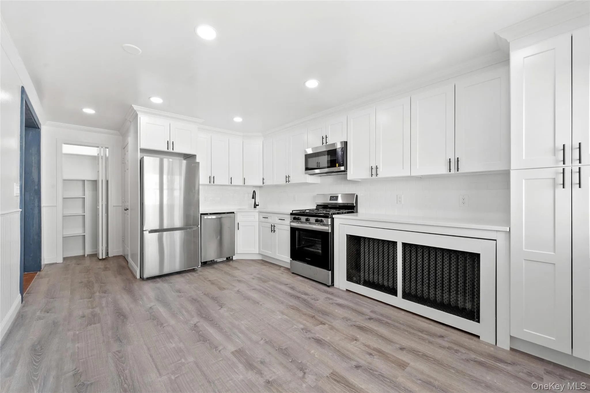 56 Highland Avenue, Ossining, NY, 2 Bedrooms Bedrooms, 6 Rooms Rooms,1 BathroomBathrooms,Residential Lease,For Rent,Highland,0,973045 56 Highland Avenue, Ossining, NY, 2 Bedrooms Bedrooms, 6 Rooms Rooms,1 BathroomBathrooms,Residential Lease,For Rent,Highland,0,973045