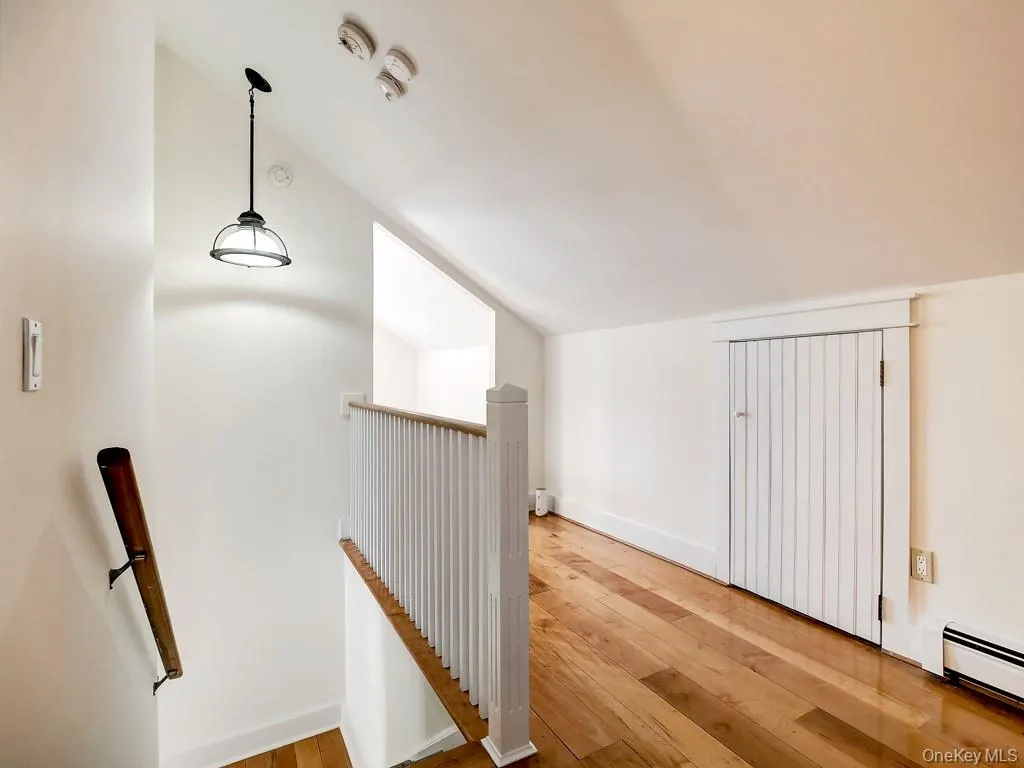 6 Bart Bull Road, Middletown, NY, 1 Bedroom Bedrooms, 6 Rooms Rooms,1 BathroomBathrooms,Residential Lease,For Rent,Bart Bull,0,973047 6 Bart Bull Road, Middletown, NY, 1 Bedroom Bedrooms, 6 Rooms Rooms,1 BathroomBathrooms,Residential Lease,For Rent,Bart Bull,0,973047