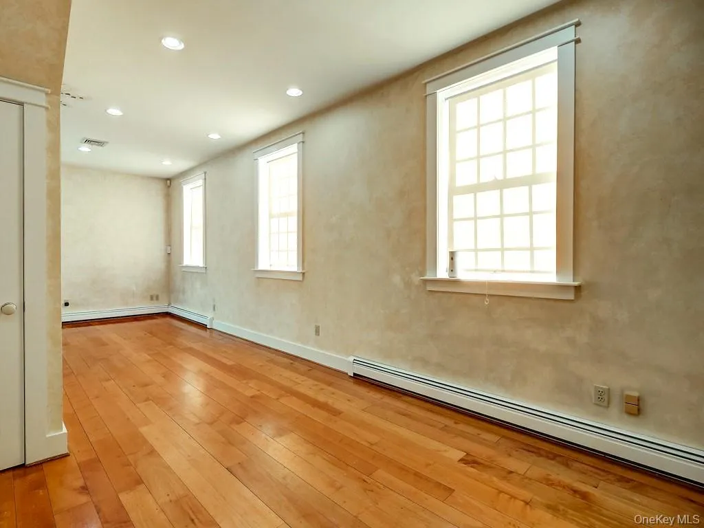 6 Bart Bull Road, Middletown, NY, 1 Bedroom Bedrooms, 6 Rooms Rooms,1 BathroomBathrooms,Residential Lease,For Rent,Bart Bull,0,973047 6 Bart Bull Road, Middletown, NY, 1 Bedroom Bedrooms, 6 Rooms Rooms,1 BathroomBathrooms,Residential Lease,For Rent,Bart Bull,0,973047