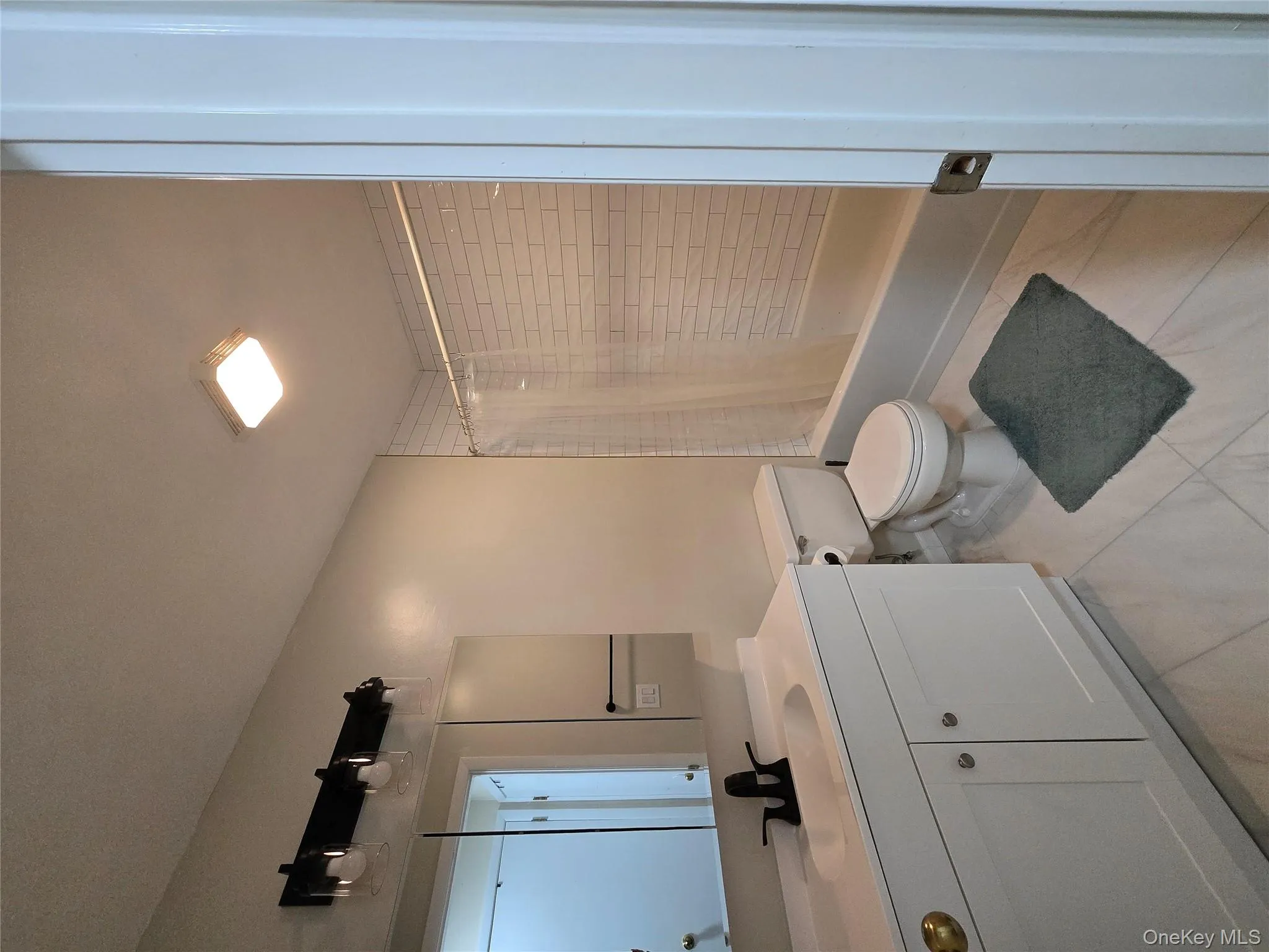 184 Deer Ct Drive, Middletown, NY, 2 Bedrooms Bedrooms, 5 Rooms Rooms,2 BathroomsBathrooms,Residential Lease,For Rent,Deer Ct,0,973069 184 Deer Ct Drive, Middletown, NY, 2 Bedrooms Bedrooms, 5 Rooms Rooms,2 BathroomsBathrooms,Residential Lease,For Rent,Deer Ct,0,973069