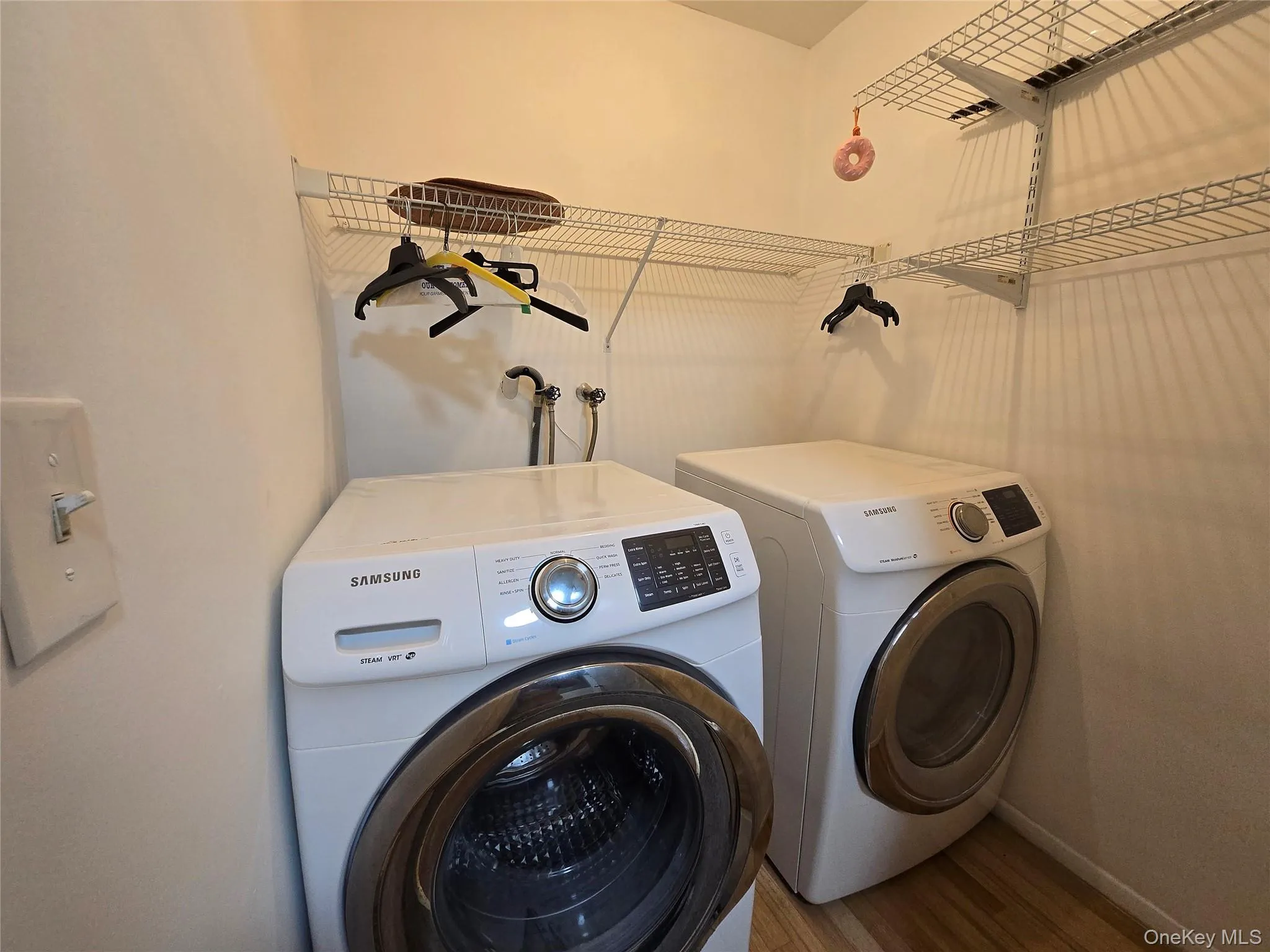 184 Deer Ct Drive, Middletown, NY, 2 Bedrooms Bedrooms, 5 Rooms Rooms,2 BathroomsBathrooms,Residential Lease,For Rent,Deer Ct,0,973069 184 Deer Ct Drive, Middletown, NY, 2 Bedrooms Bedrooms, 5 Rooms Rooms,2 BathroomsBathrooms,Residential Lease,For Rent,Deer Ct,0,973069