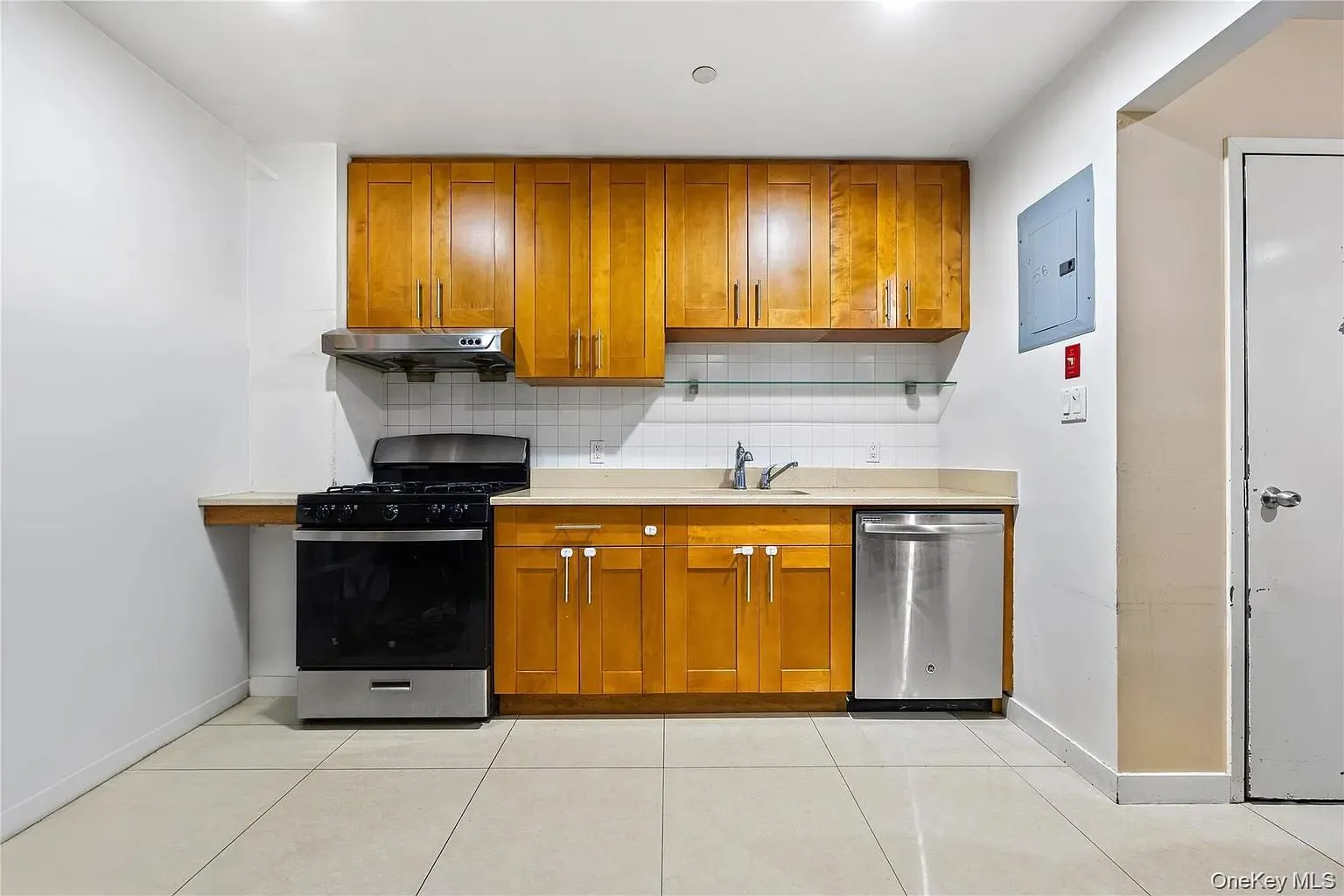 10607 Northern Boulevard, New York, NY, 3 Bedrooms Bedrooms, 7 Rooms Rooms,2 BathroomsBathrooms,Residential Lease,For Rent,Northern,0,973080 10607 Northern Boulevard, New York, NY, 3 Bedrooms Bedrooms, 7 Rooms Rooms,2 BathroomsBathrooms,Residential Lease,For Rent,Northern,0,973080