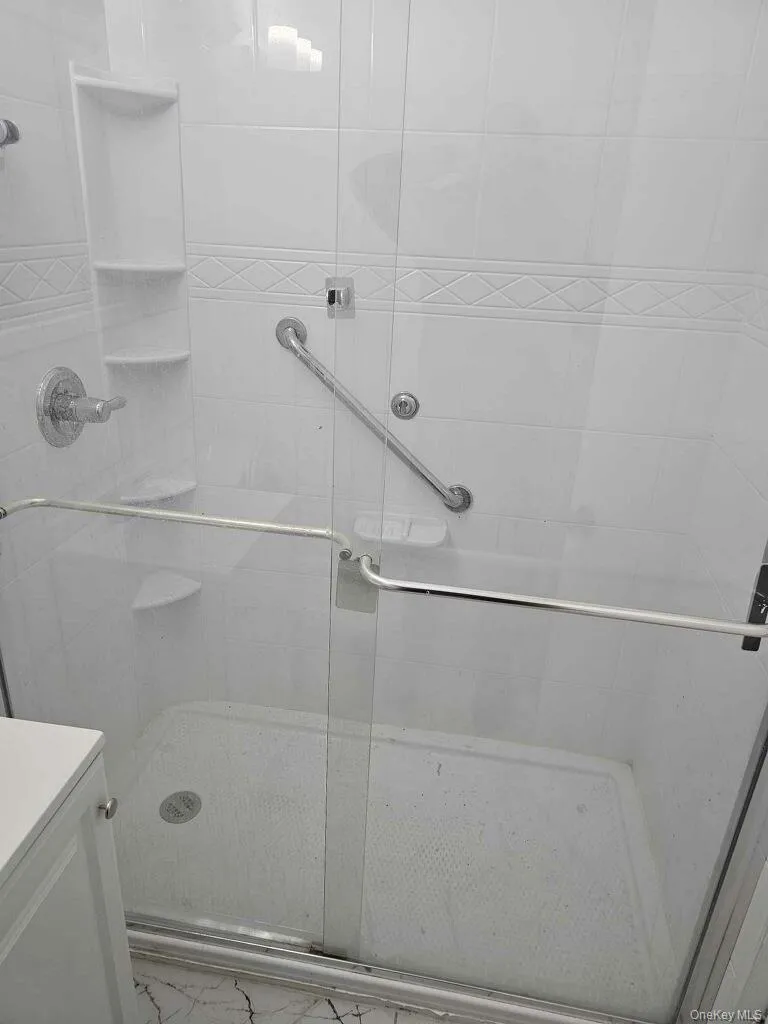 1685 Watson Avenue, New York, NY, 3 Bedrooms Bedrooms, 3 Rooms Rooms,1 BathroomBathrooms,Residential Lease,For Rent,Watson,0,973083 1685 Watson Avenue, New York, NY, 3 Bedrooms Bedrooms, 3 Rooms Rooms,1 BathroomBathrooms,Residential Lease,For Rent,Watson,0,973083