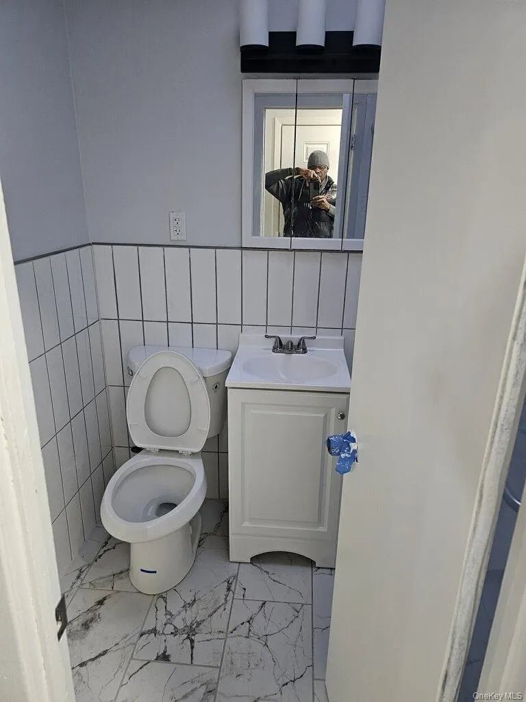 1685 Watson Avenue, New York, NY, 3 Bedrooms Bedrooms, 3 Rooms Rooms,1 BathroomBathrooms,Residential Lease,For Rent,Watson,0,973083 1685 Watson Avenue, New York, NY, 3 Bedrooms Bedrooms, 3 Rooms Rooms,1 BathroomBathrooms,Residential Lease,For Rent,Watson,0,973083