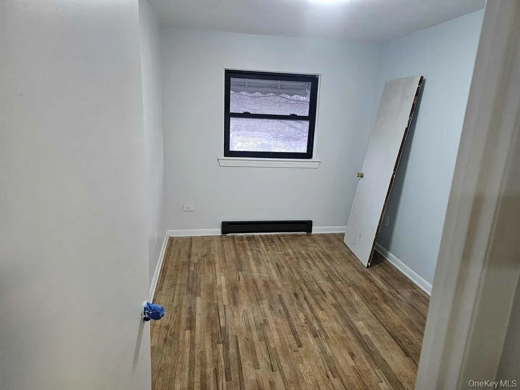 1685 Watson Avenue, New York, NY, 3 Bedrooms Bedrooms, 3 Rooms Rooms,1 BathroomBathrooms,Residential Lease,For Rent,Watson,0,973083 1685 Watson Avenue, New York, NY, 3 Bedrooms Bedrooms, 3 Rooms Rooms,1 BathroomBathrooms,Residential Lease,For Rent,Watson,0,973083